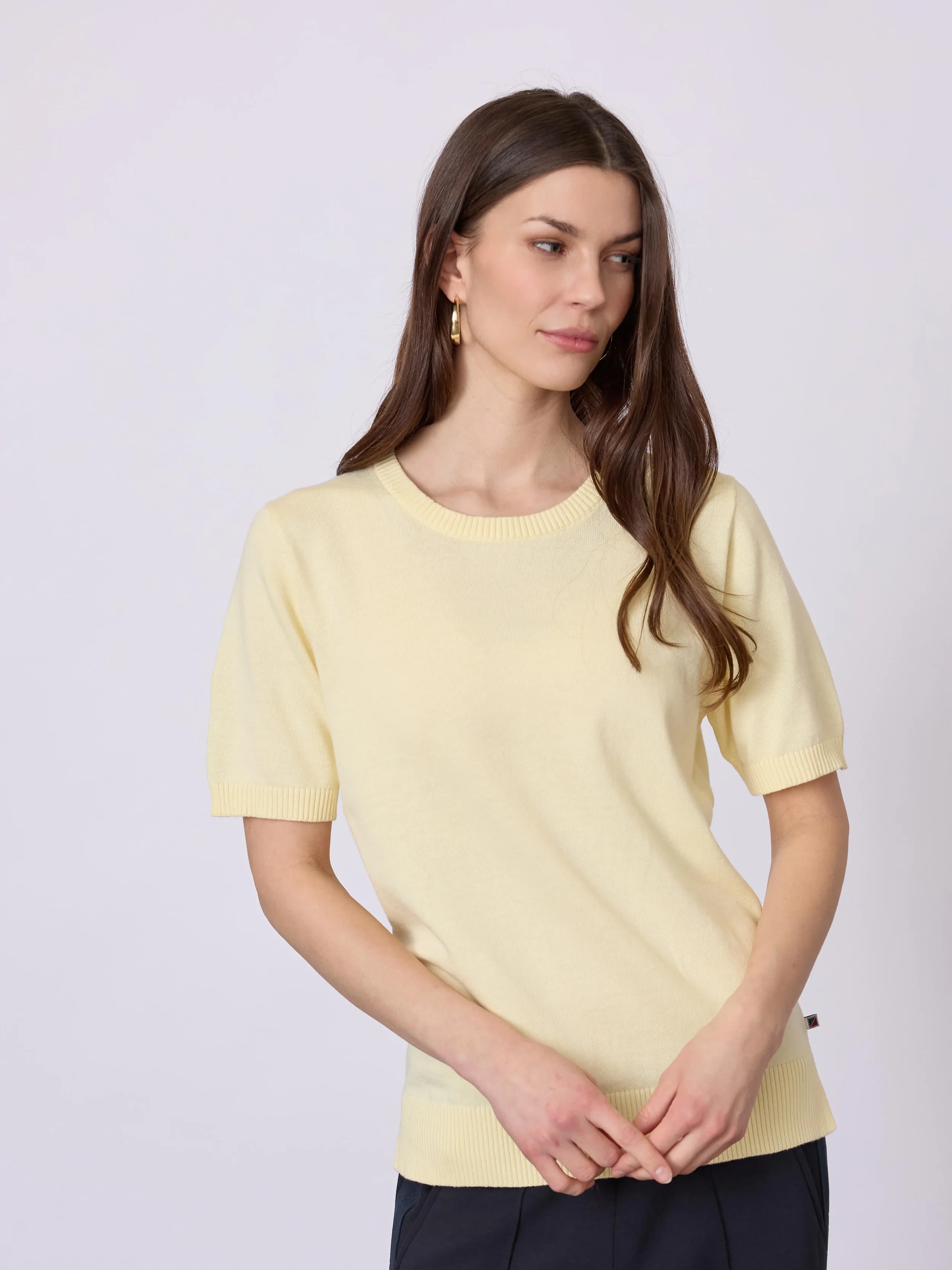 Aimee_Solid-Knit-171632509-030_Yellow_Pastel.webp