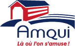 Logo de Amqui avec un bâtiment rouge stylisé et une pente bleue