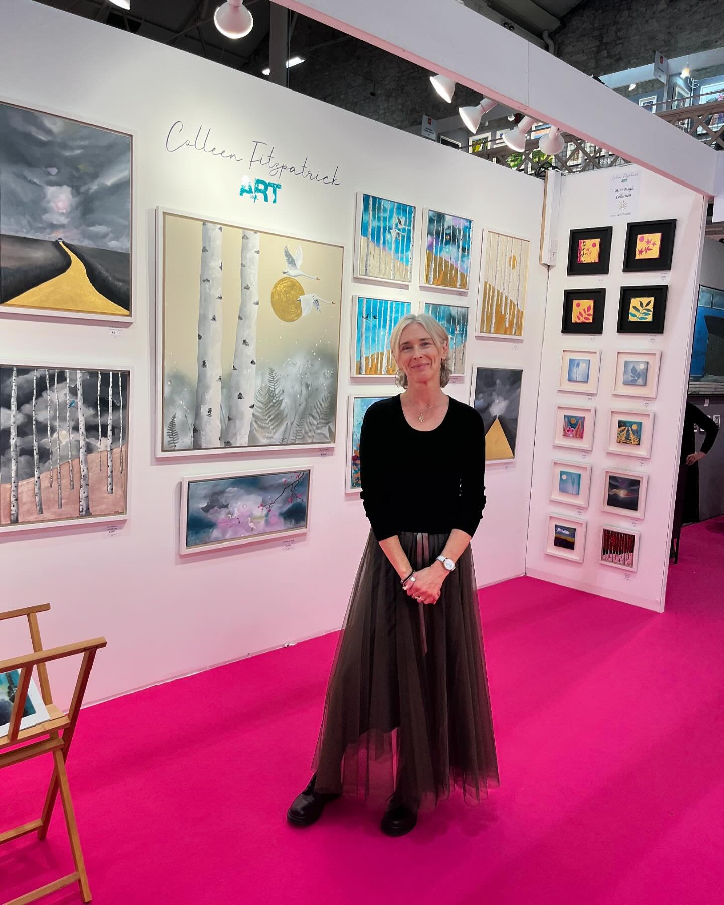 Hello from @artsourcerds in Dublin😆stand J64
Runs until the 17th November 
.
.
.
#irishart #irishartists #irishartist