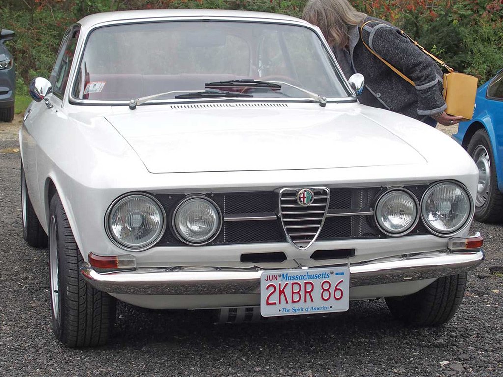 Another shot of Steve & Nancy Perry's '69 GTV