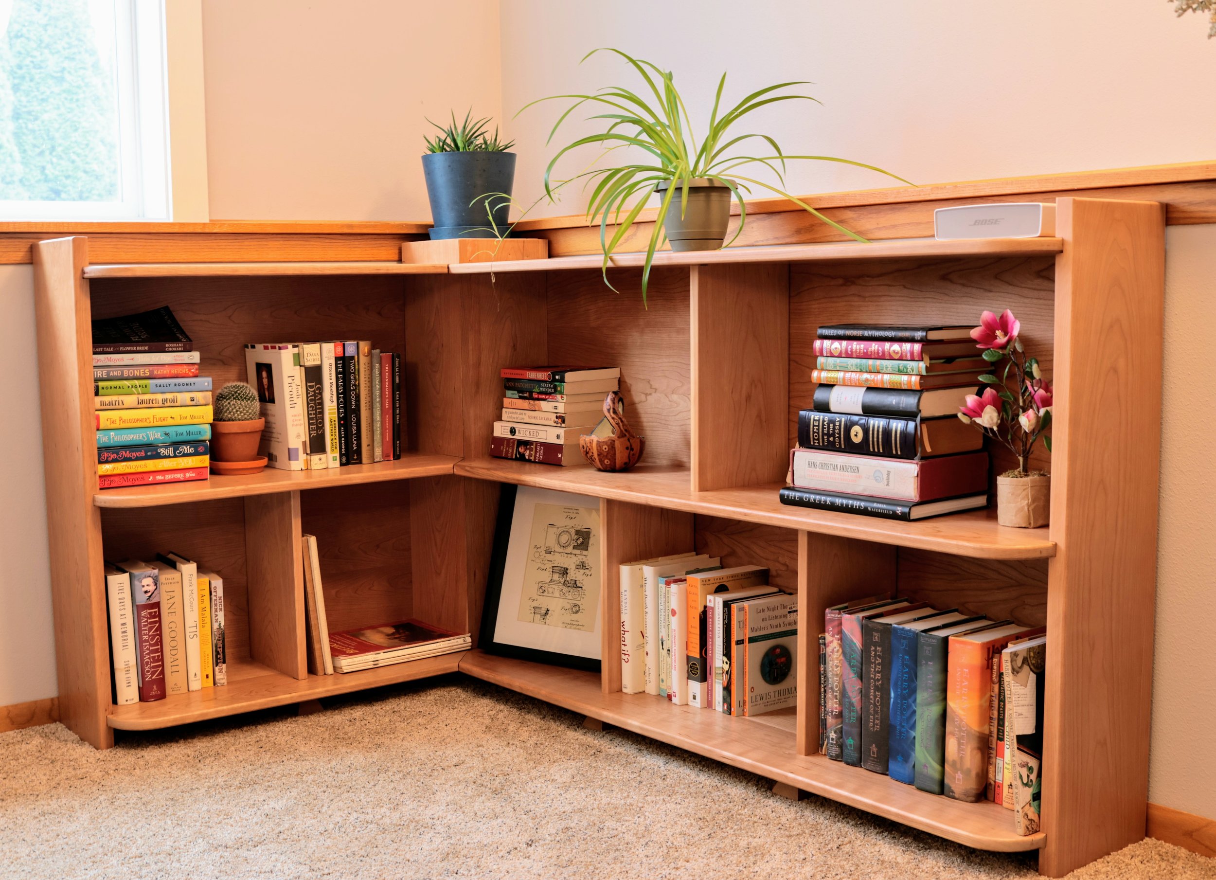 Corner Book Shelf
