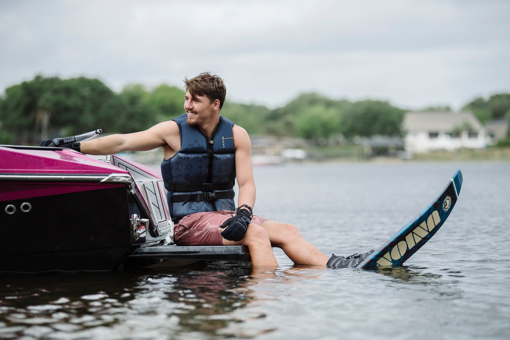 Gloves that grip, vests that move, and gear that goes the distance. 🧤💥 

Our top 3 picks from the Pro Shop this summer: 

✔️ Radar Vapor K BOA Gloves 

✔️ RADAR Tidal &amp; Drifter Vests 

✔️ All the must-have skis, ropes &amp; handles 

⚡ Gear up 