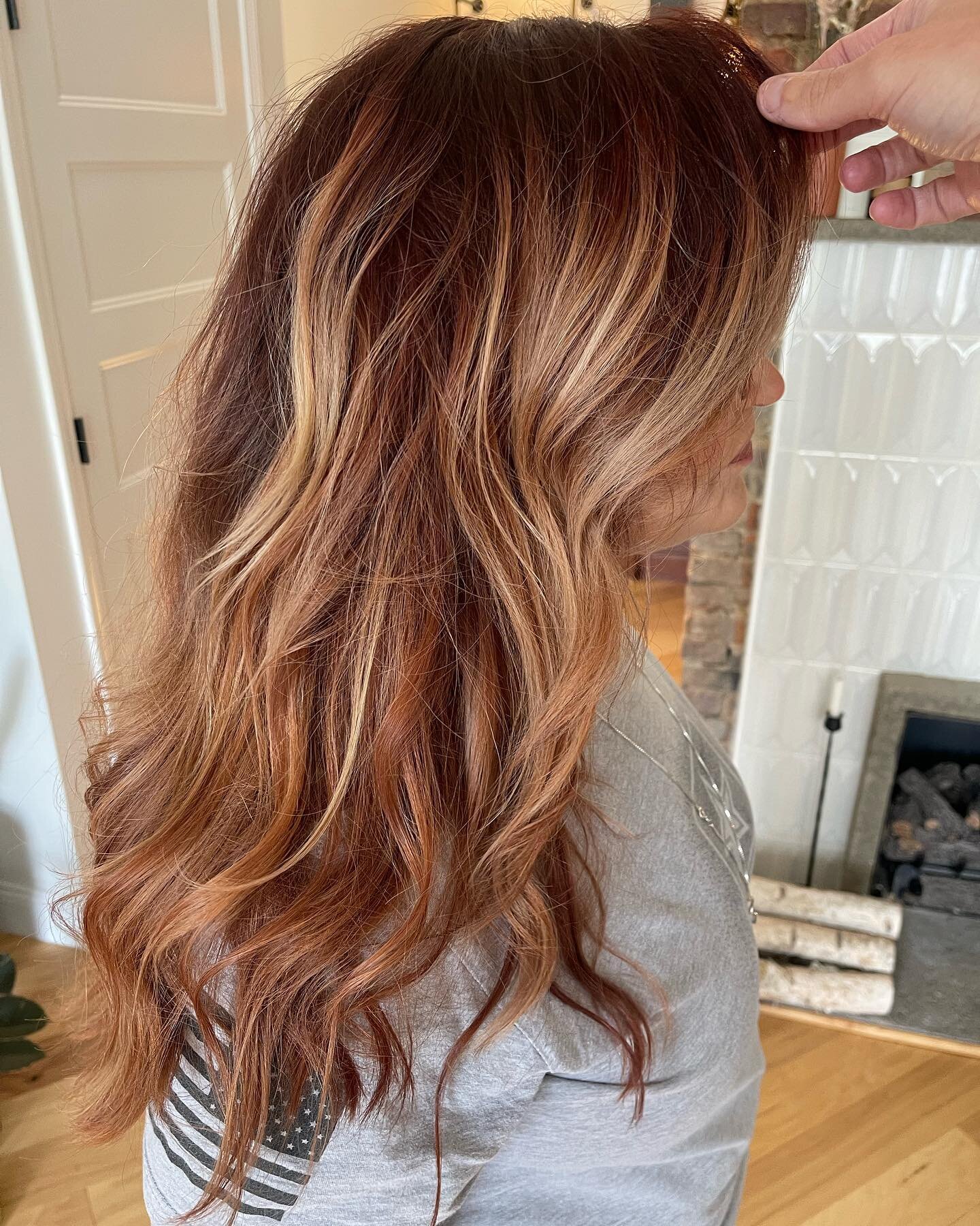 Gorg balayage on my client Rachel Lawrence, this is my personal favorite look on you! I&rsquo;m living for the dimension 😍🥰😇