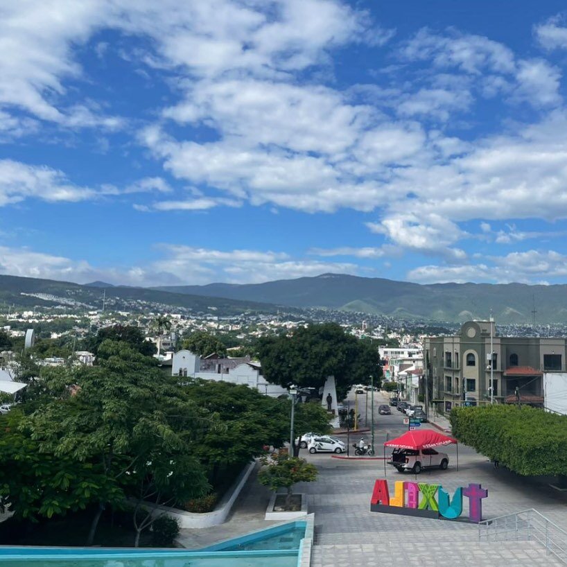 &ldquo;So grateful today to have the privilege to live in a country with beautiful mountains views and palm trees all in one place (Tuxtla, Mexico)&rdquo;.

@sabrinamabelconsulting 

#grateful
#gratitude
#attitudeofgratitude