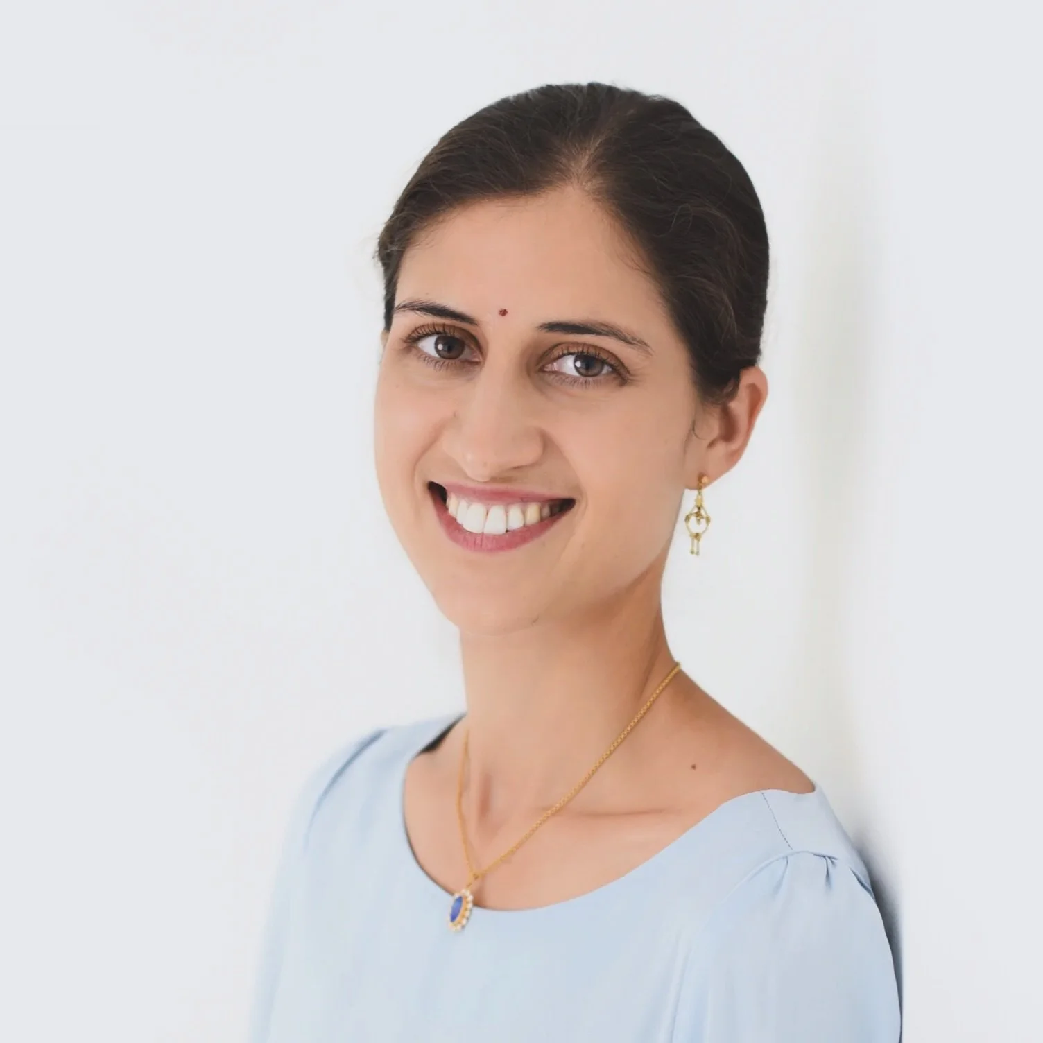 Ayurveda recognizes that every person is unique. Personalized care starts with understanding the individual&mdash;and that takes thoughtful assessment and a knowledgeable practitioner.

At @poorna.wellness, we&rsquo;re proud to work with Dr. Leena Sr