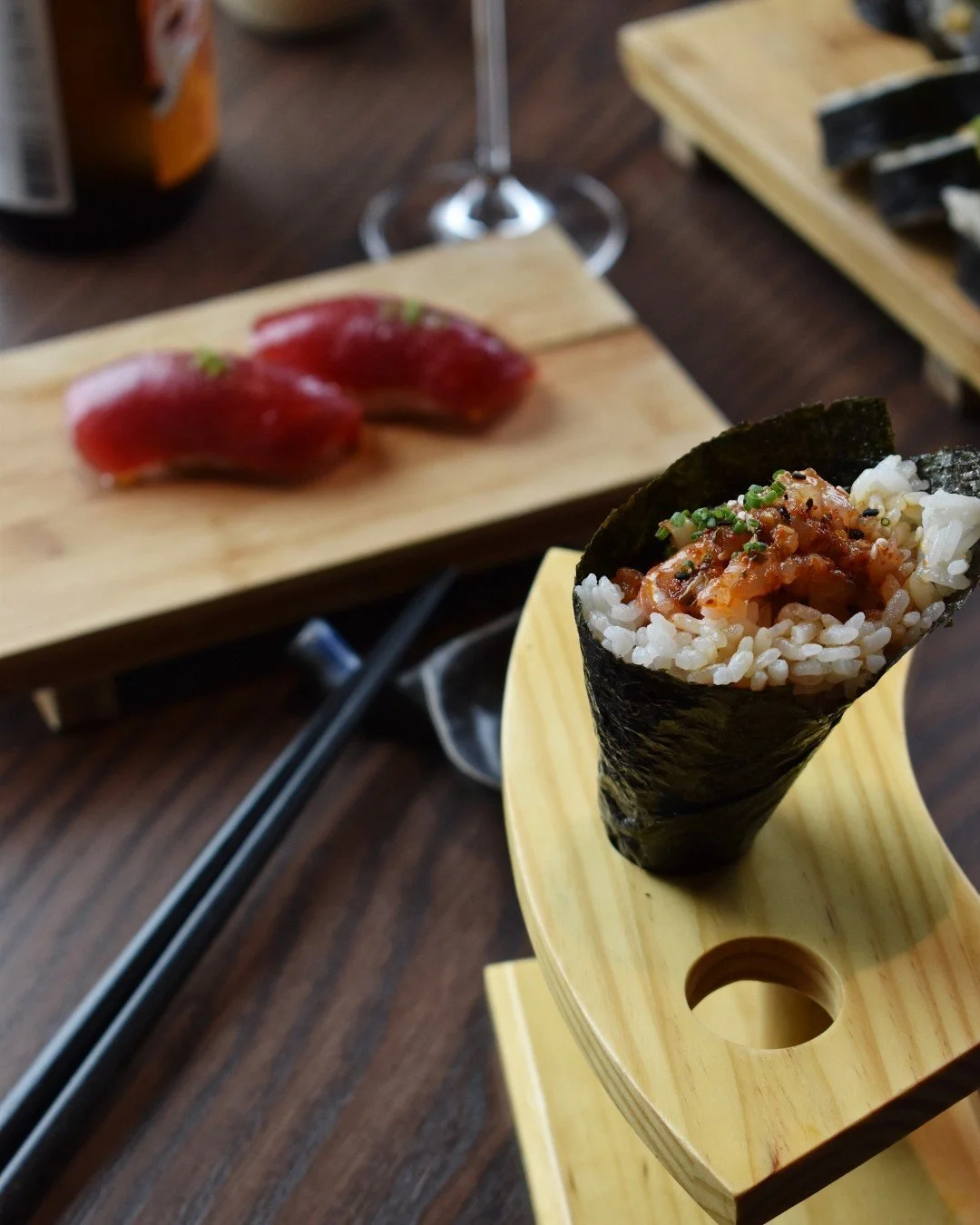 FEW tickets left! 🚨 Join Chef Matt Kramer on Saturday, Feb. 7 for an exclusive behind-the-scenes handroll experience: 

🐟 Learn how to select the freshest, highest-quality ingredients
🧑🏻&zwj;🍳 Master the perfect rice-to-filling ratio
🍶 Enjoy a 