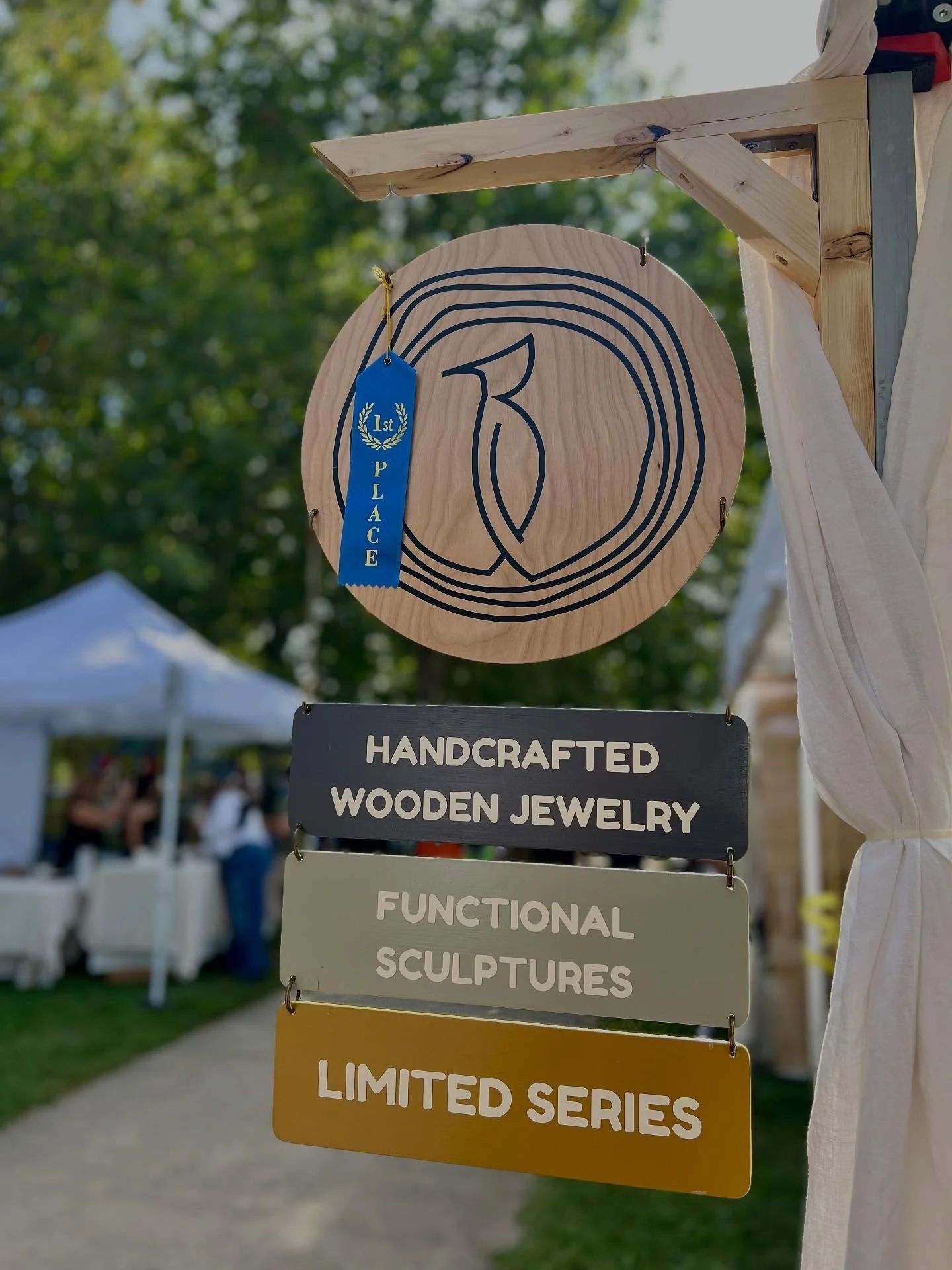 Day 2 at Tremont Arts and Cultural Festival! Here from 12:00 - 5:00 ✨

@tremont.arts.fest 

#silvaticadesigns #tremontartsandculturalfestival #woodjewelry #clevelandartist #tremontohio