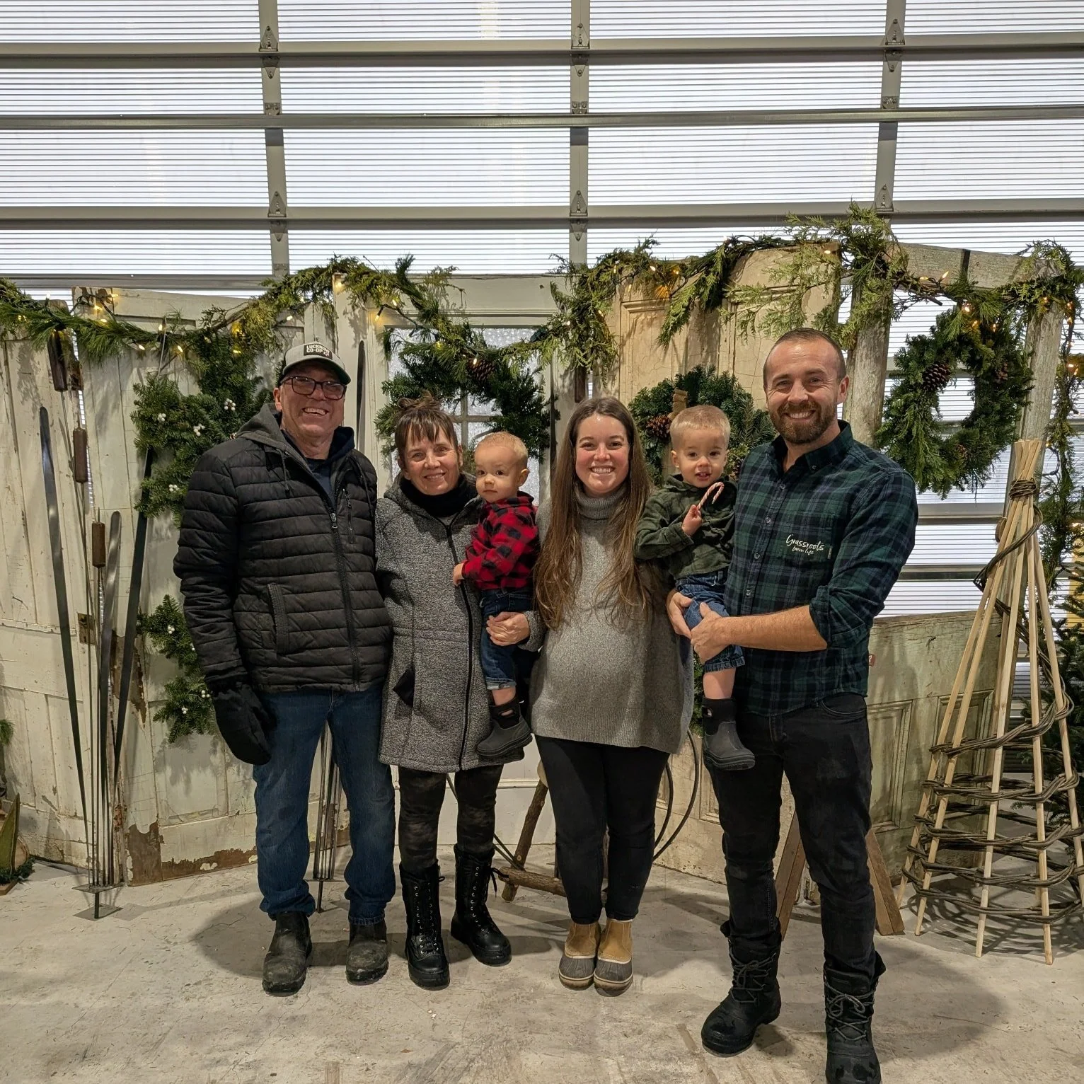 HOLIDAY GREETINGS FROM GRASSROOTS 🌲✨

Sending holiday greetings for a very merry christmas &amp; happy new year from our family to yours! 

Whether you are a farm pizzeria regular, a farm store frequenter, a frozen pizza lover or otherwise, we since