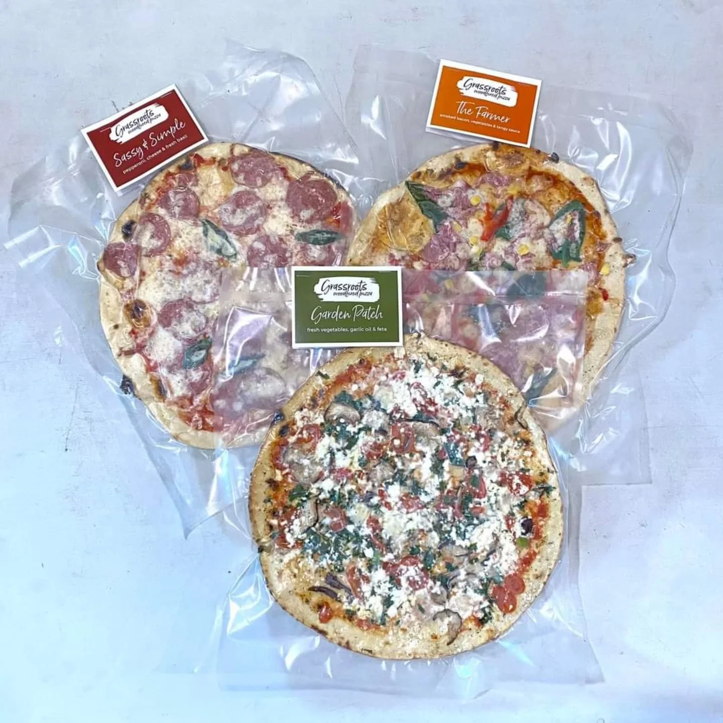 SNOW DAY SUPPER TO THE RESCUE ❄️🍕

Snow storms got you down? Our frozen wood fired pizzas are the perfect family pleasing supper to stash in your freezer for an easy snow day lunch for the kiddies or a quick and delicious family supper before hockey