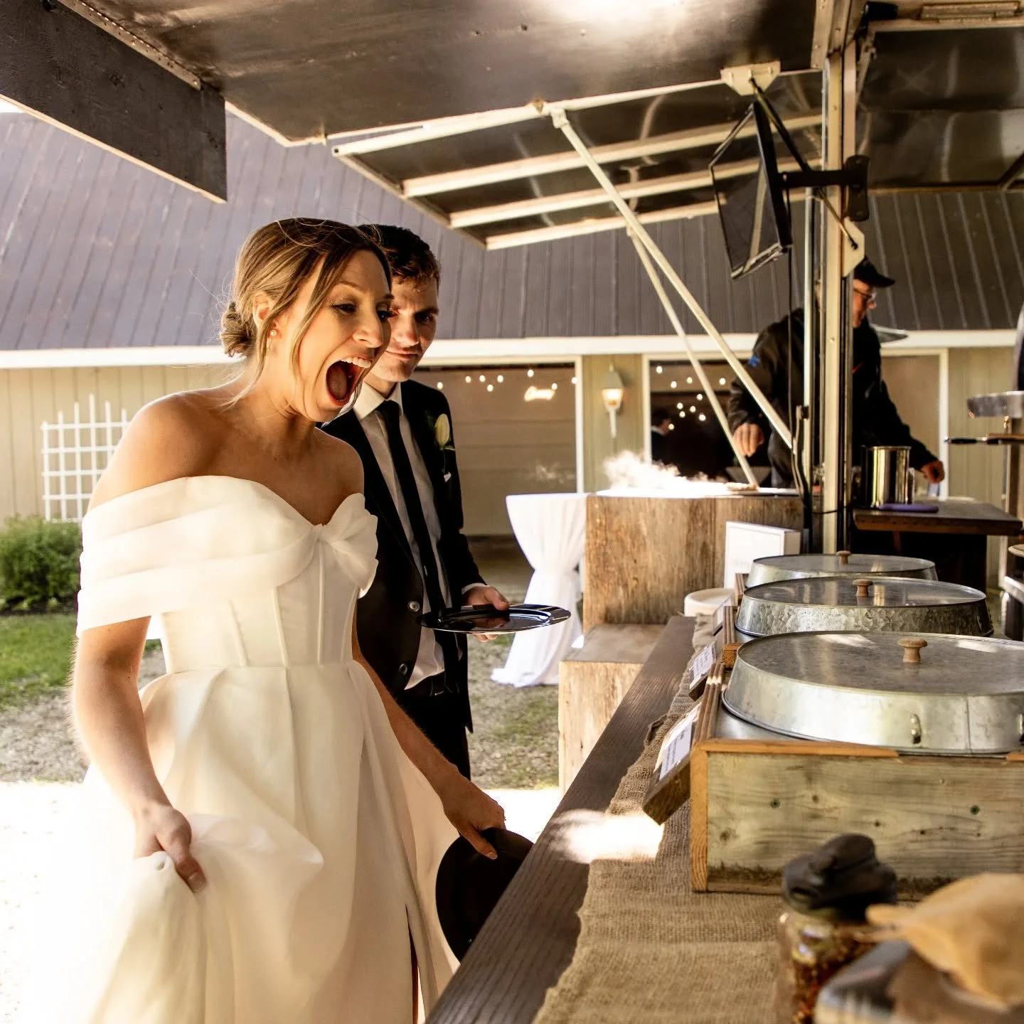 F̶O̶O̶D̶ PIZZA IS LOVE &hearts;️🍕💍

Here at Grassroots we love pizza, almost as much as we love weddings! BUT what we love most of all is serving up wood fired pizzas at your weddings with our mobile wood fired pizza trailer! 

Whether you're looki