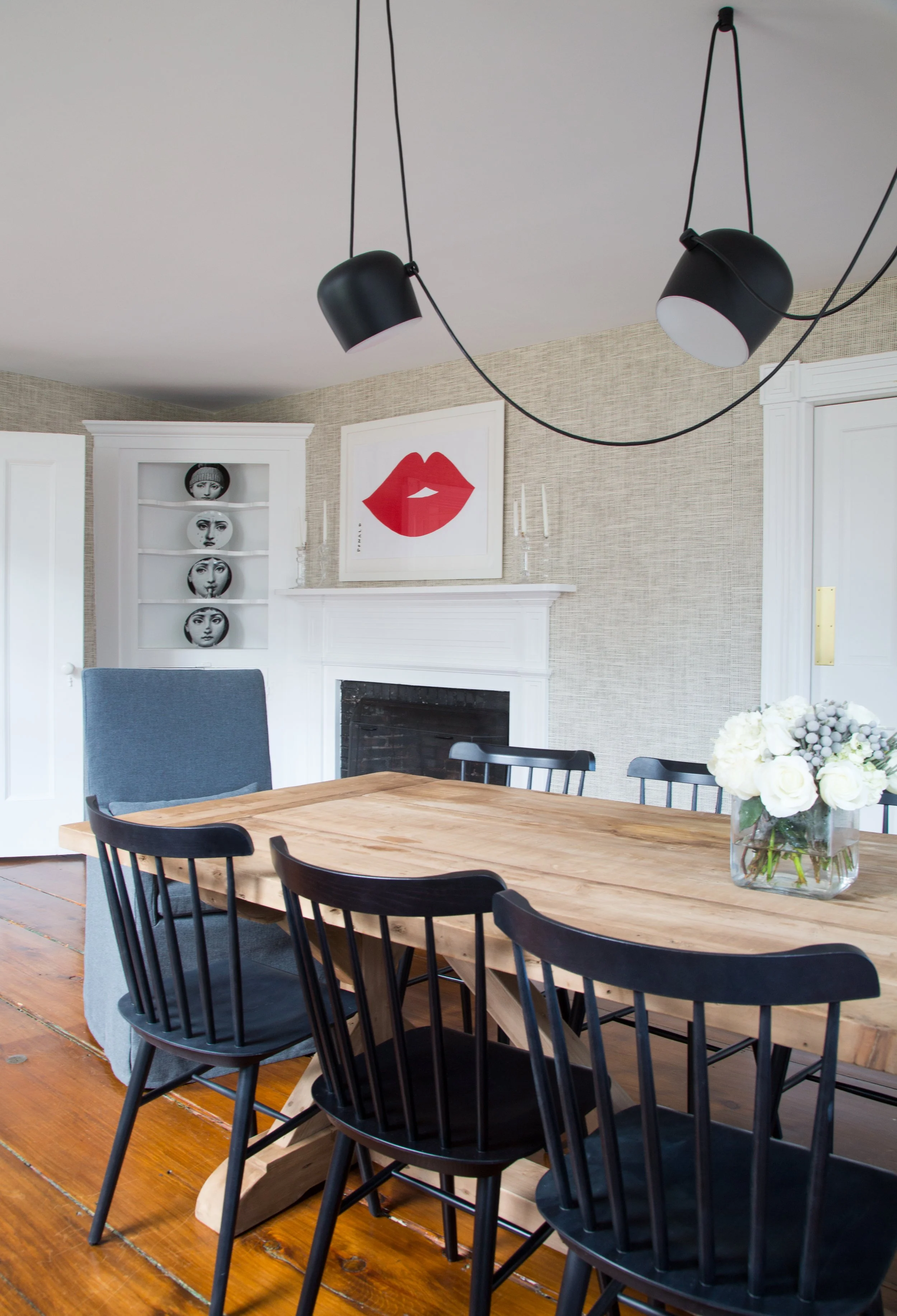 SNOOP: An 1830s Antique House Filled with Modern Art