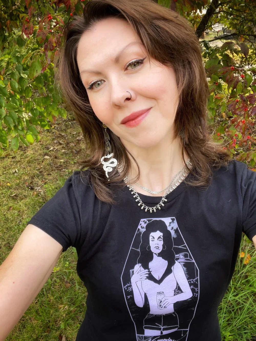 Vampiry Holler Horror Vampire Unisex Tee — Art by Lacy Hale