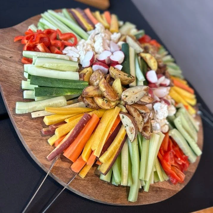 Who says crudit&eacute; can&rsquo;t include potatoes? 🥔✨ Roasted and perfect for dipping in our house-made green goddess or classic hummus &mdash; always a crowd favorite.

farmtoforkfood.com