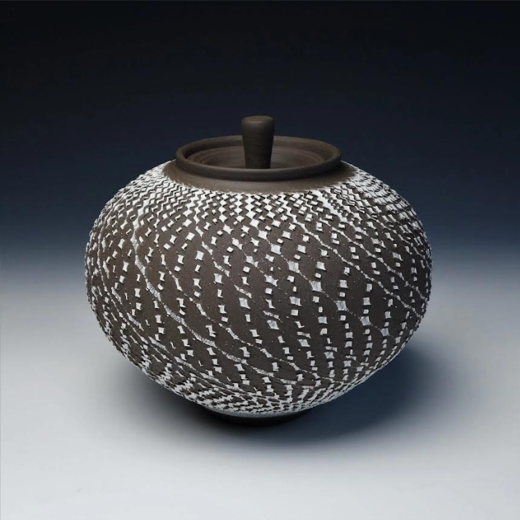 Liz Paley Swoop Jar.png