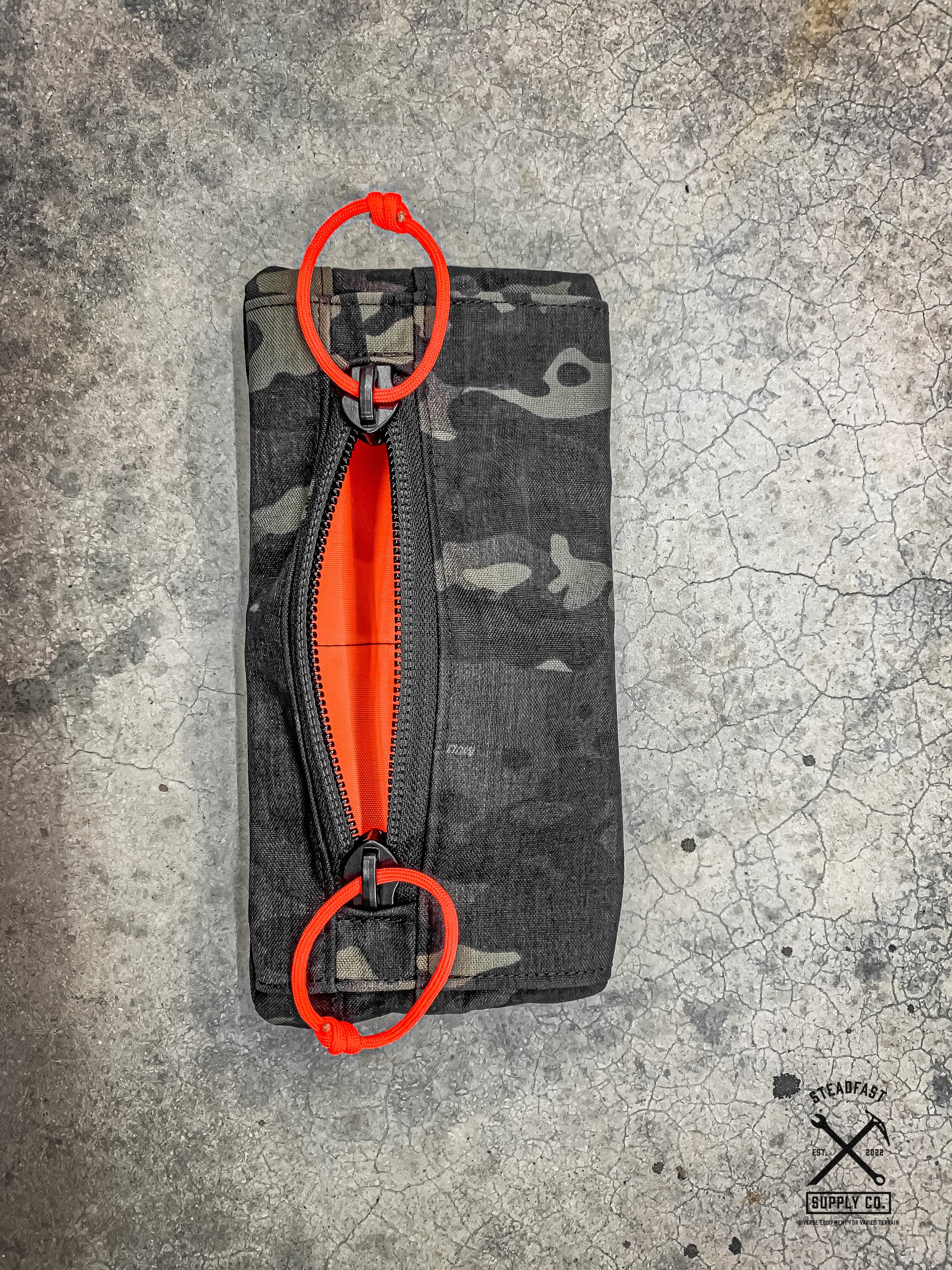 Multicam Black pocket with hi vis liner great for use in a every day carry backpack or in our tool roll. Velcro backed for convenient use in Hill People Gear Go Ruck or Carryology packs.