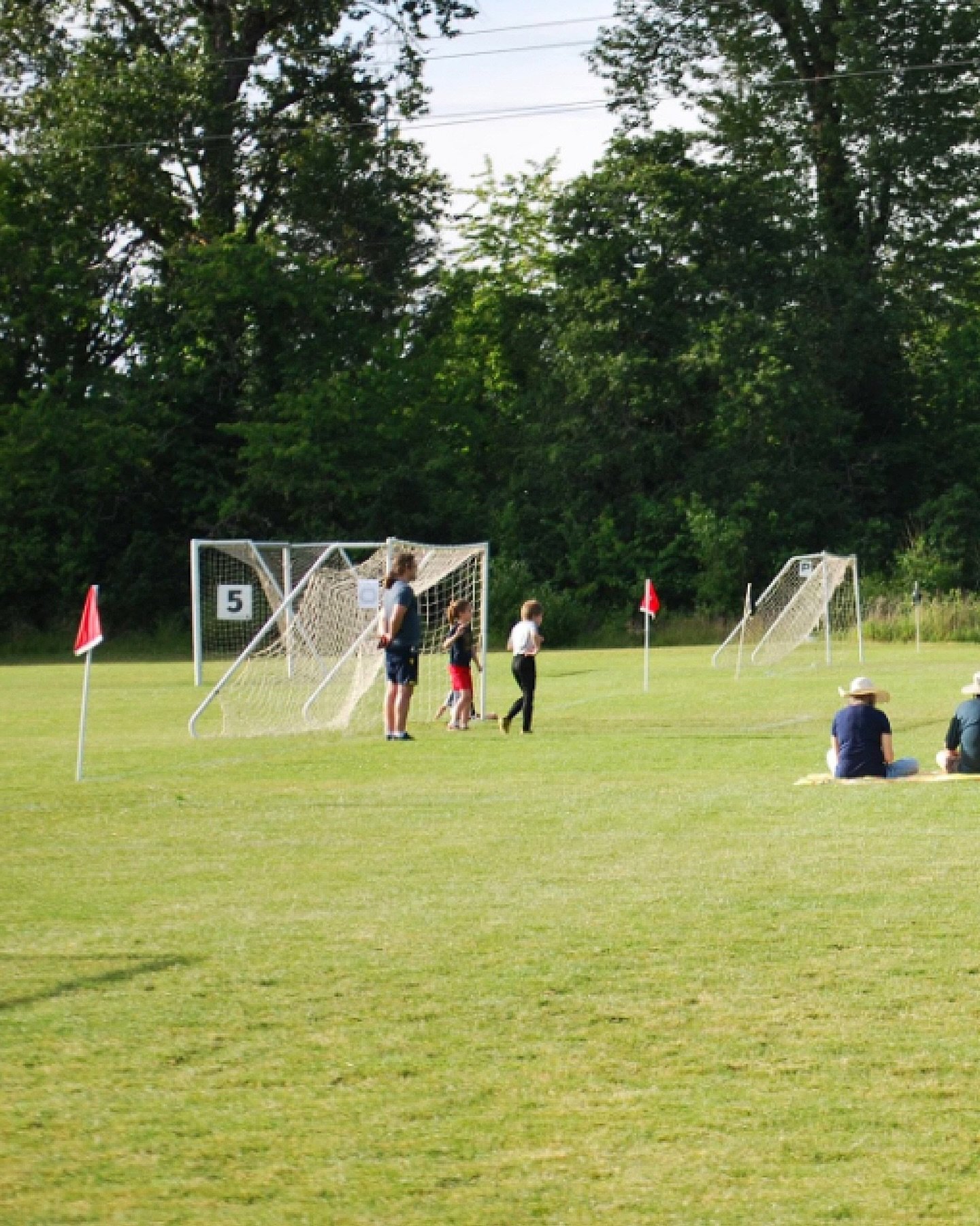Spring soccer might have ended…but summer soccer is right around the corner 🙂‍↕️☀️
Summer Rec for youth ages Kindergarten- 8th grade kicks off in July! Learn more and register at cfcsalem.com/summer-rec (link in bio).
REGISTRATION CLOSE