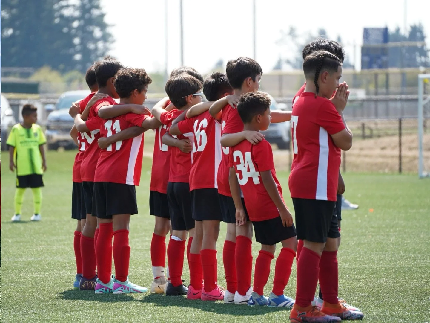 PK Shootout ➡️ Championship Medal 🥇
Congrats to the 2016B Red Junior Academy squad for bringing home the Summer Slam Championship this weekend!
The match ended in a tight PK battle where the boys pulled off the W. Congrats, @cfc_2016b_red 😍
#so