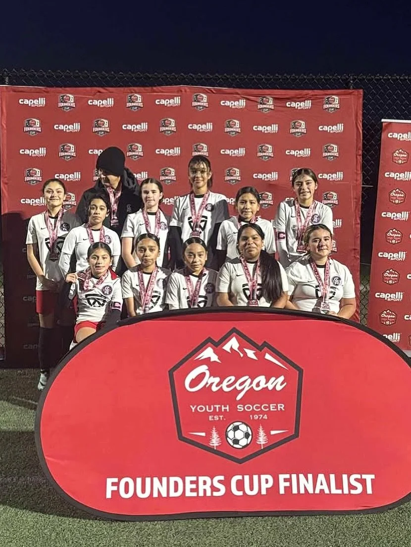 FALL FOUNDERS CUP FINALISTS 👏

Congrats to our 2014G White squad on being OYSA Founders Cup Finalists!

These girls have had an incredible fall season. Way to go!

#somoscfc #winningculture #cfc