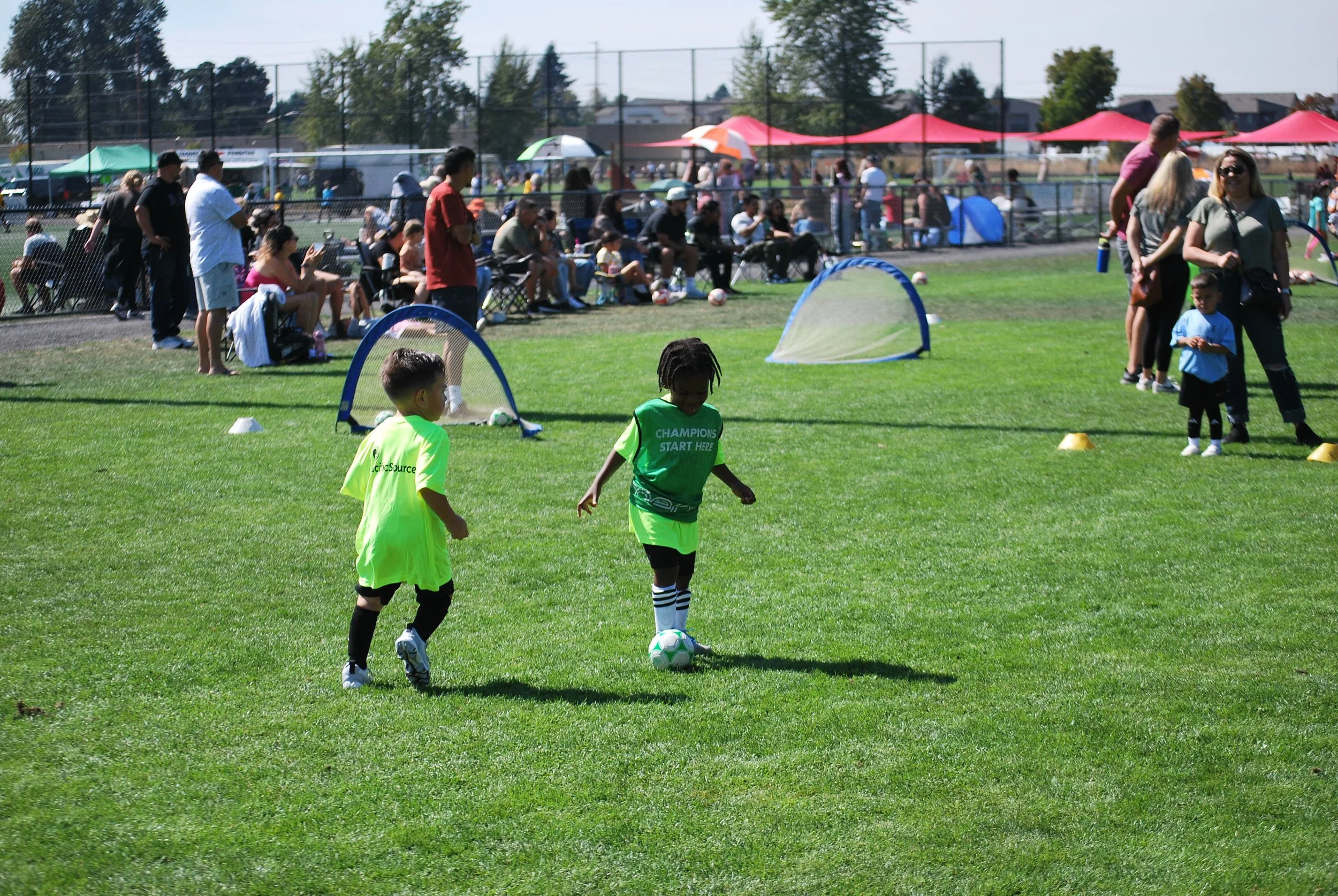 SPRING YOUTH SOCCER / Fútbol juvenil de primavera