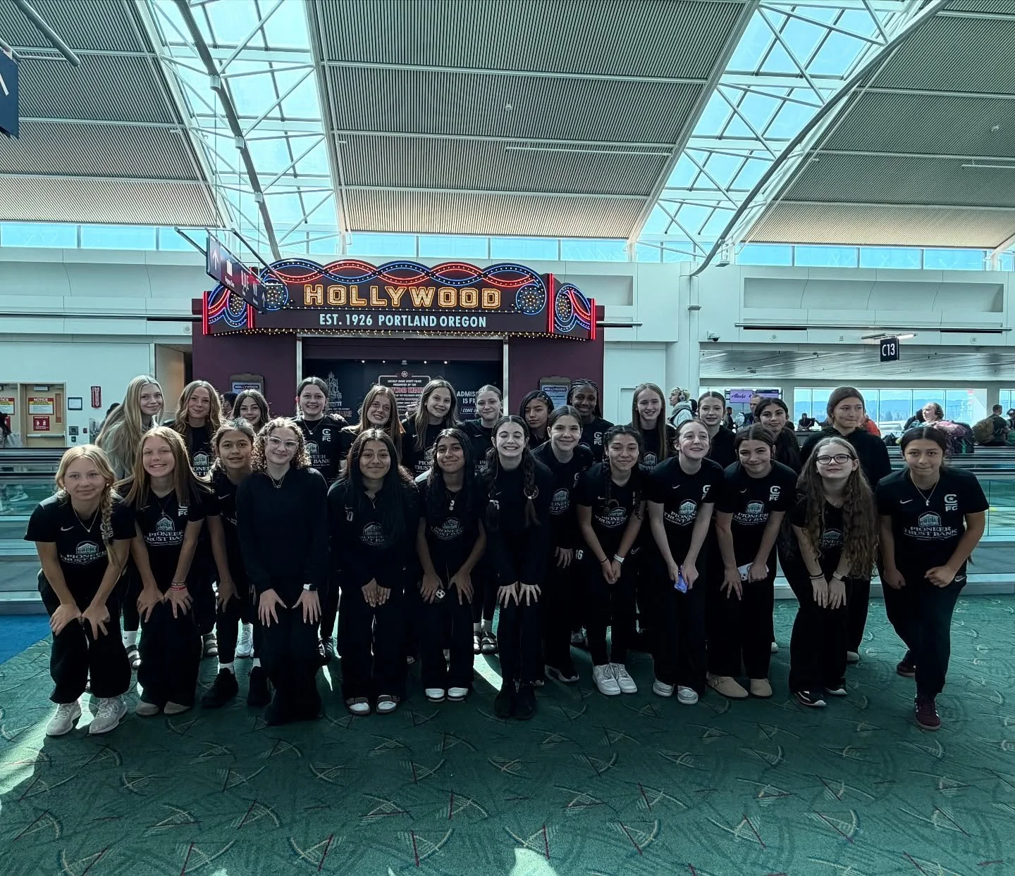 California dreamin 💭✈️☀️

Our 2012 and 2013 Girls Academy squads spent their Spring Break in sunny San Diego at the @girlsacademyleague #GAWestRegional26 event!

This weekend featured lots of soccer, goals, and memories created on and off the pitch.