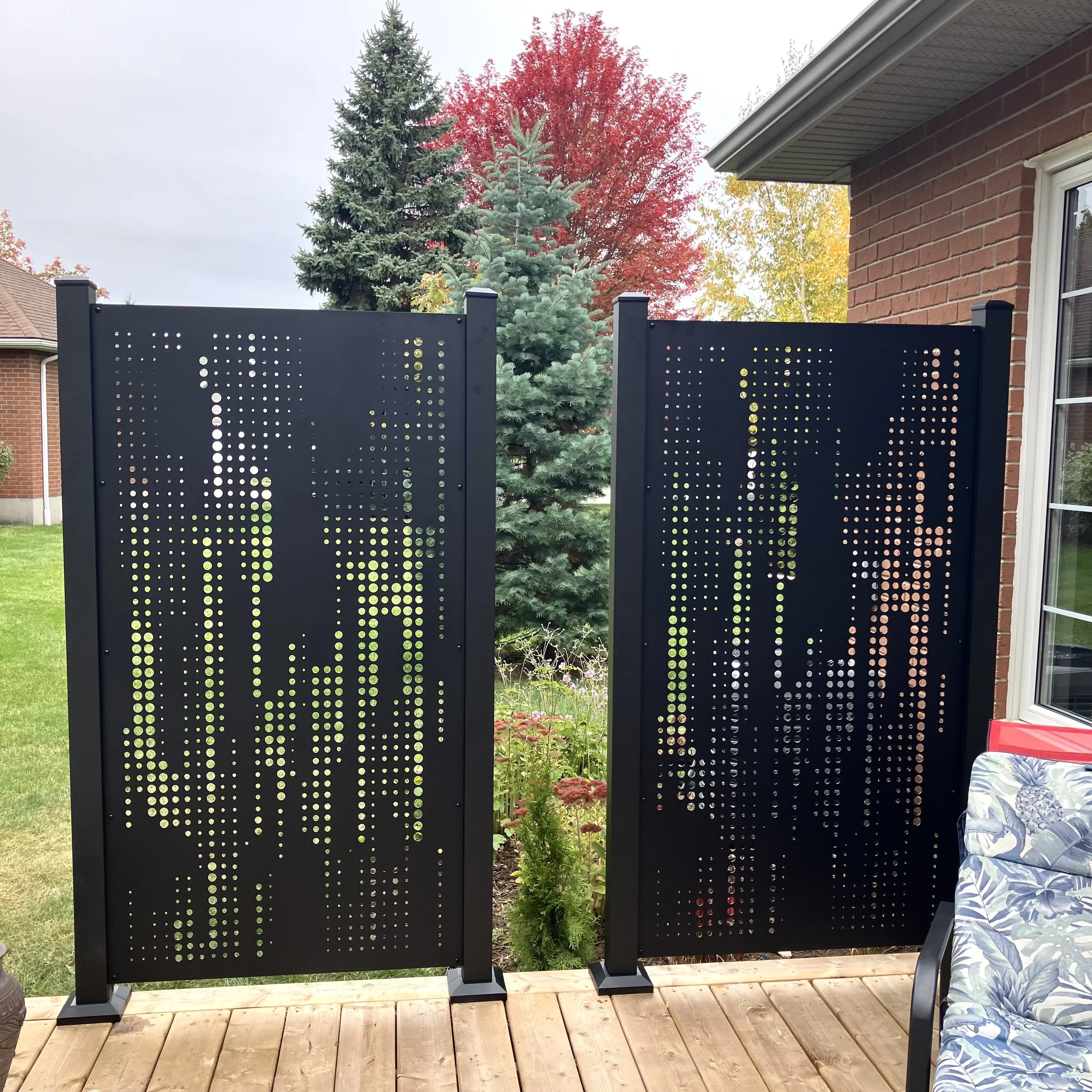 metal hideaway screens 