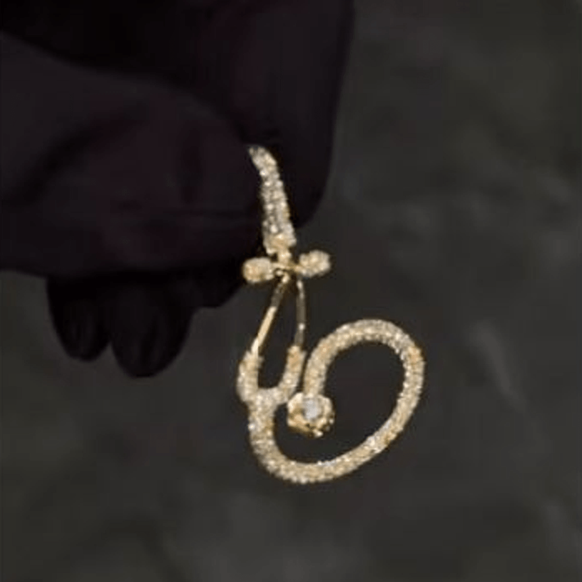 natural-diamond-stethoscope-pendant-product.png