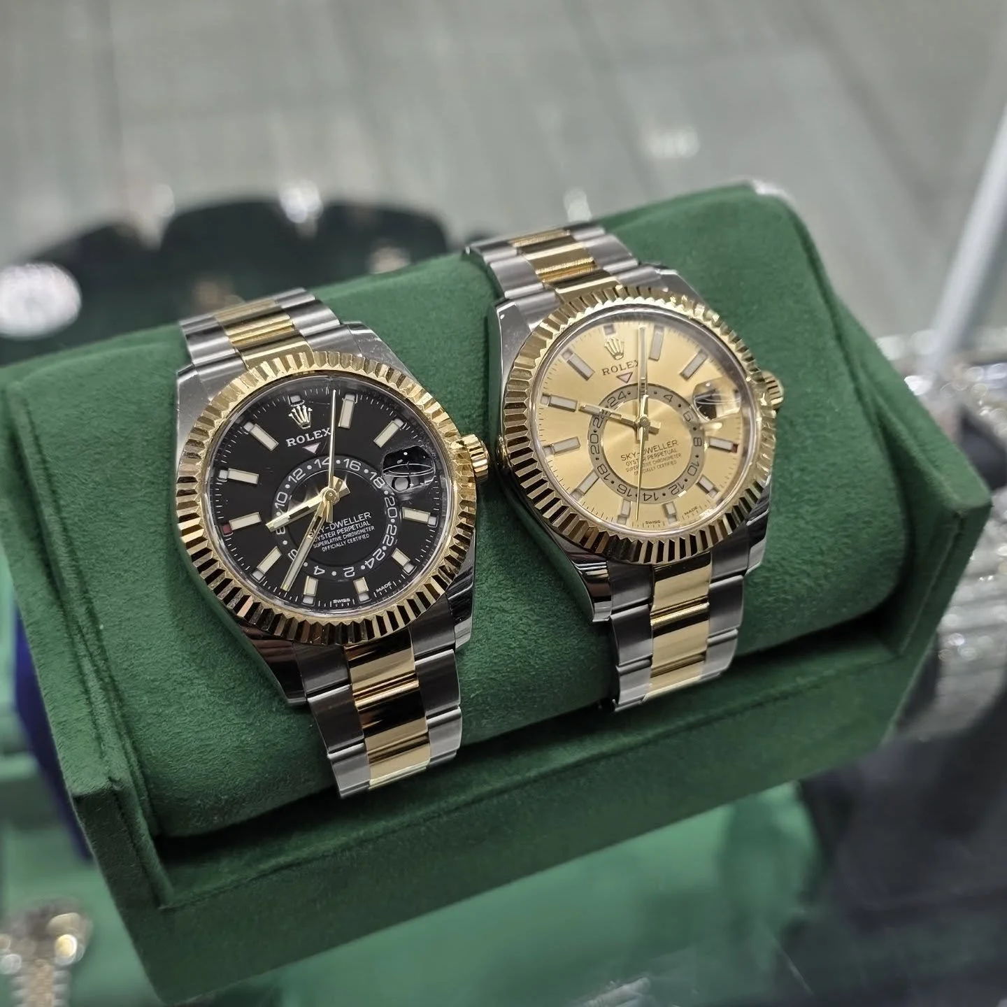 Built for the sky.
Worn on the ground.
Sky-Dweller energy only. #GoldNDiamondsTampa