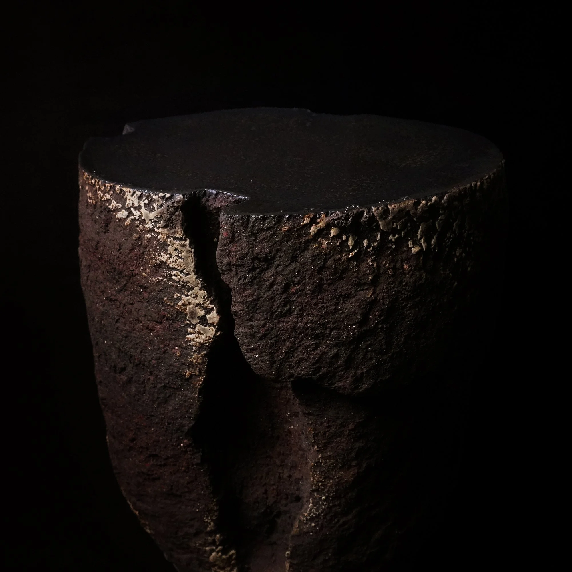 Mire Table 2.5 Resize.jpg