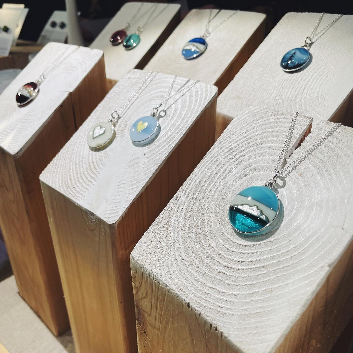 Whether you&rsquo;re shopping for loved ones or for yourself, our crafters have something for everyone!

Last chance to pop in &mdash; we&rsquo;re open until 5!

#hfx #halifax #madebyhand #hfxcrafters #myhfxcrafters