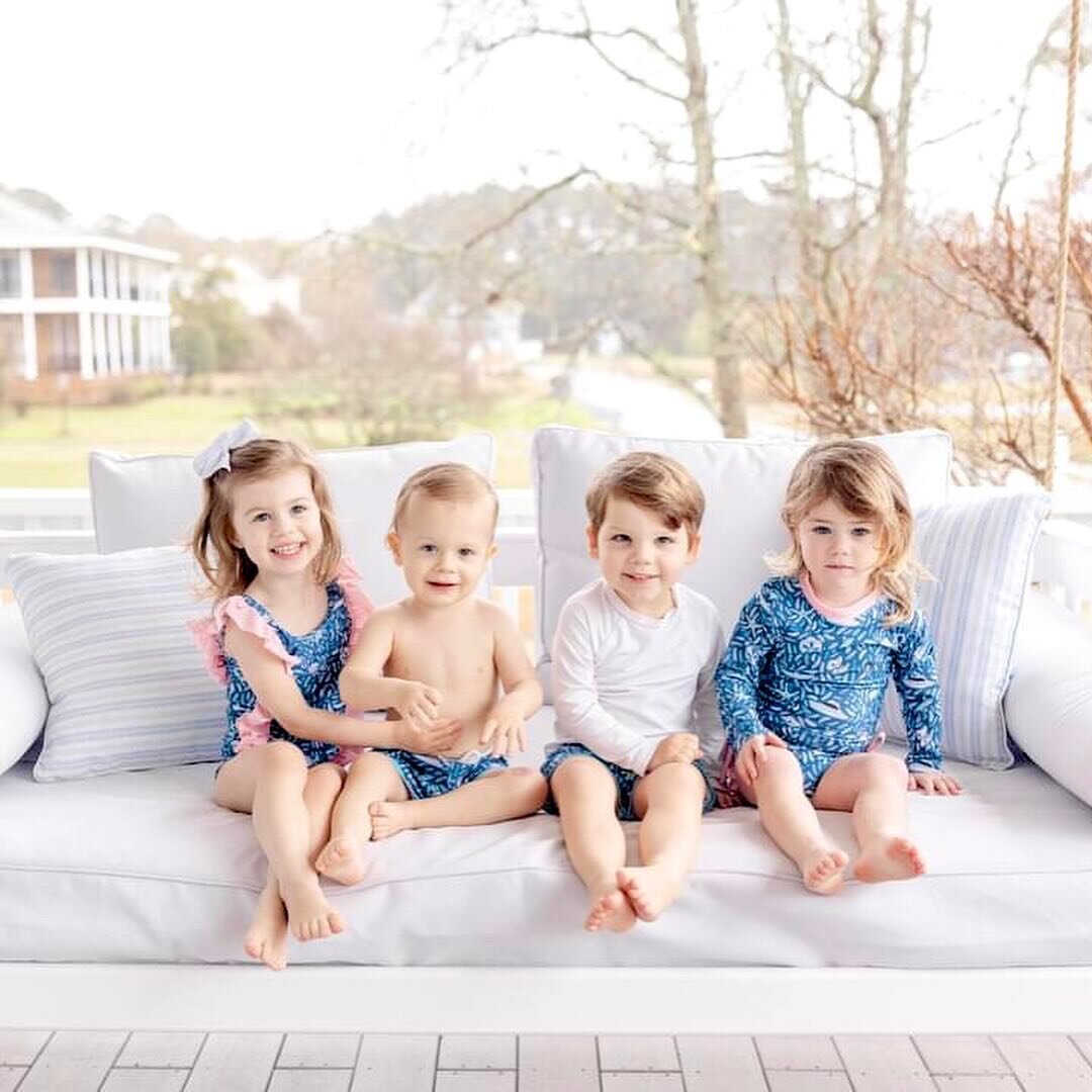 It really is a Good Friday seeing this little crew in my Coastal Confetti print for @outerbankssmockingco 🥹🩵🫶🏼 SWIM, swaddles, and blankets, available now✨

📸: @courtneyhathawayphoto