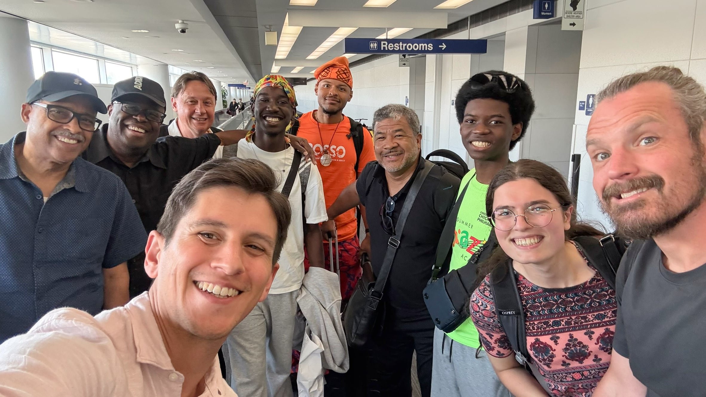 airport-group.jpg