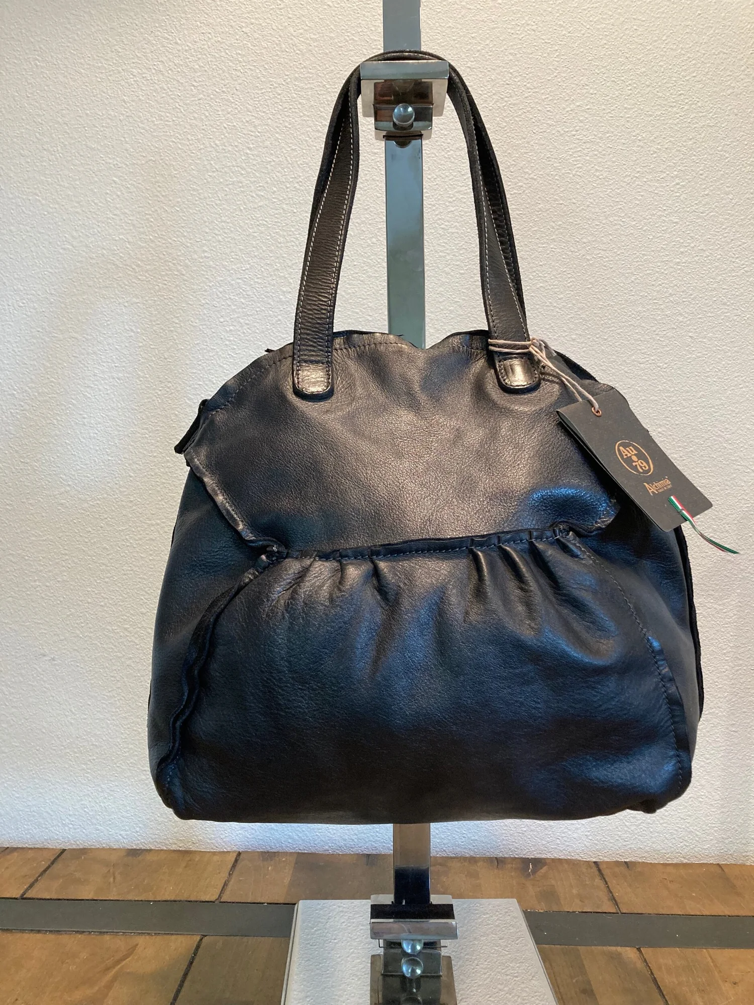 Gabriela Alchimia AU79 Dome Leather Shopper Metallic Black — Live 