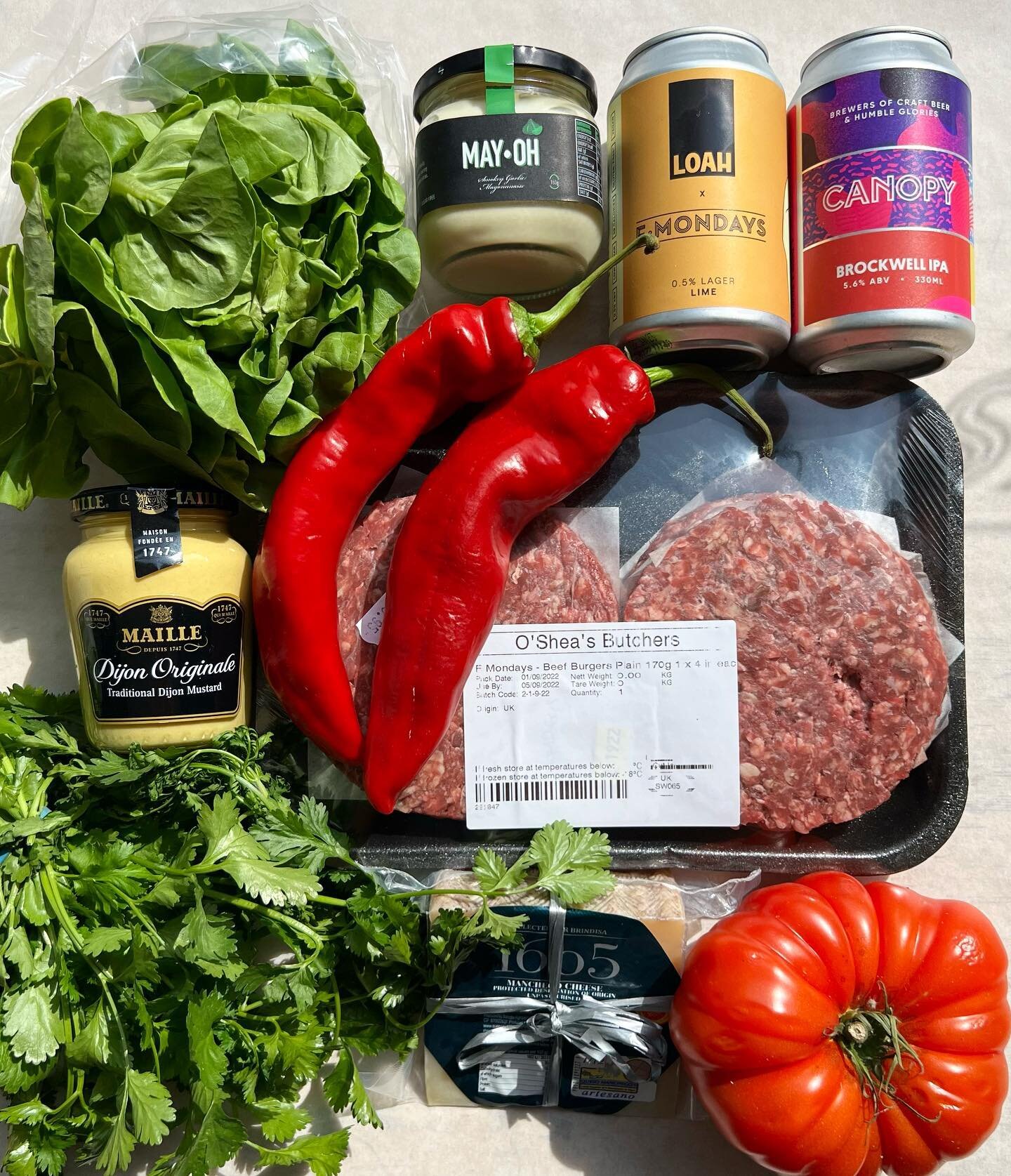 BBQ TIME 🔥 
WE GOT YOU SORTED 

MEAT, CHEESE, VEGETABLES, BEERS ( non alcoholic &amp; alcoholic) SAUCE