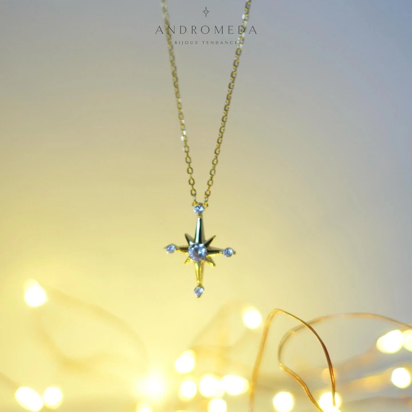 Vous &ecirc;tes &agrave; la recherche d&rsquo;un beau cadeau pour les f&ecirc;tes ? Notre boutique est plein de bijoux parfaits pour No&euml;l, r&eacute;veillon et la vie quotidienne. ☺️🎁 pourquoi pas ajouter un peu d&rsquo;&eacute;clat avec vos ten