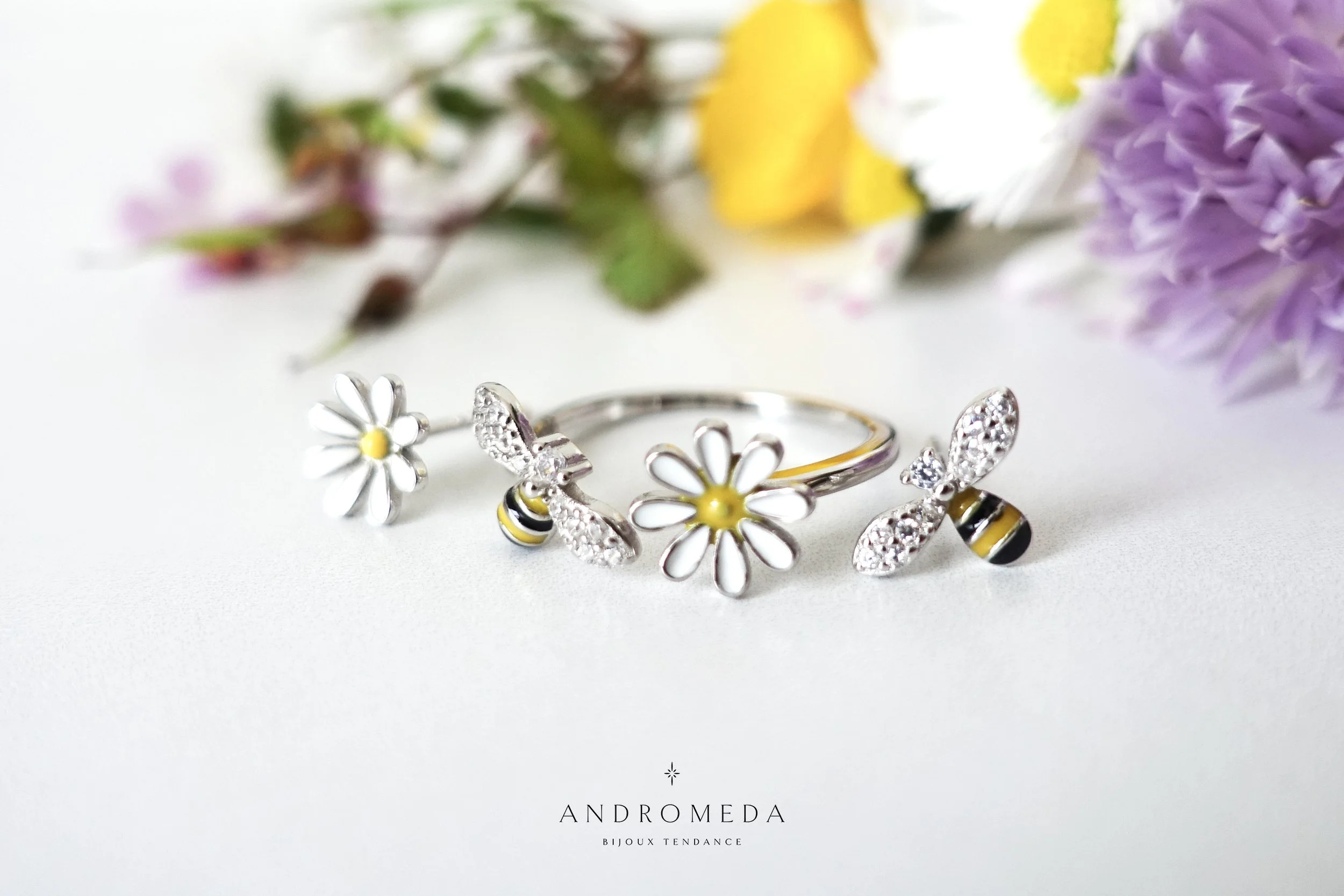 bee daisy ring and studs wildflowers AB.jpg