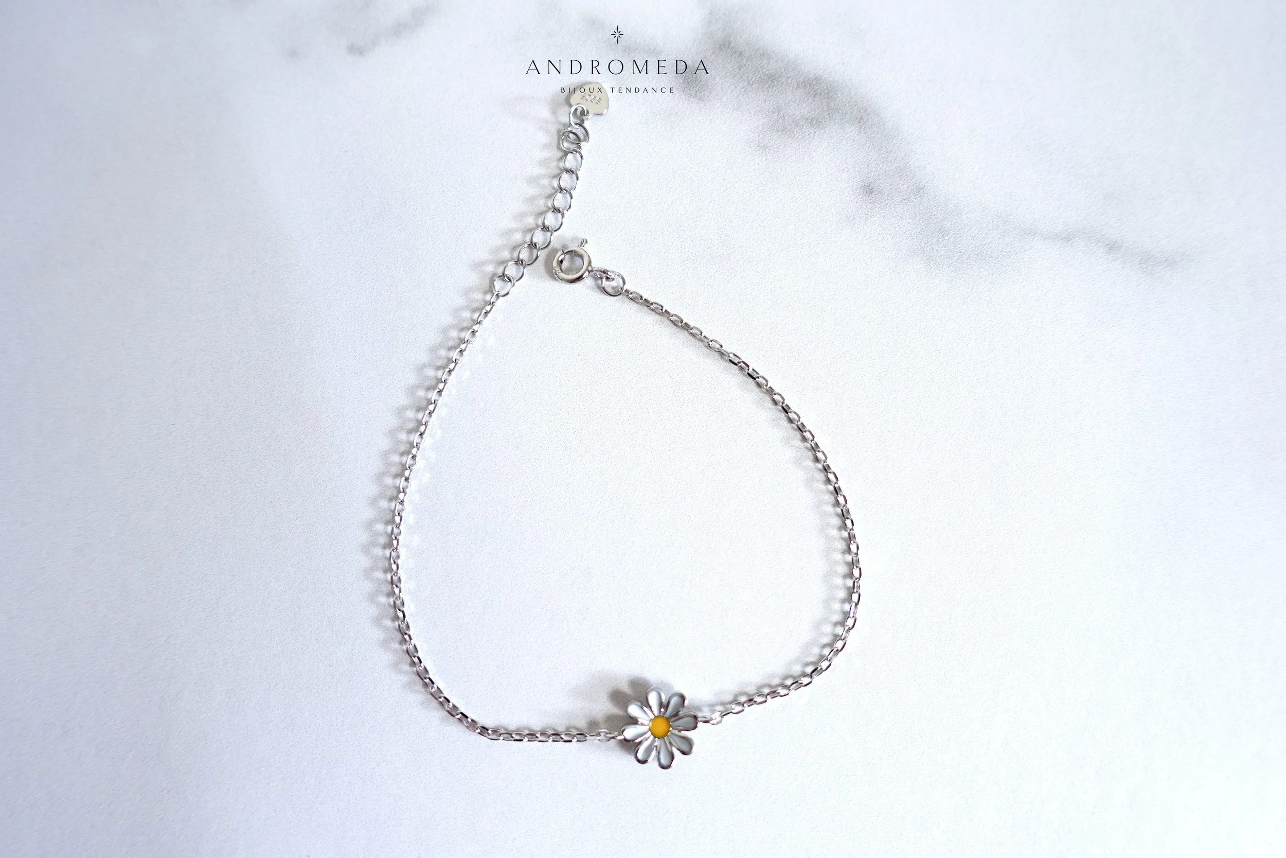 daisy bracelet ss birds eye.jpg