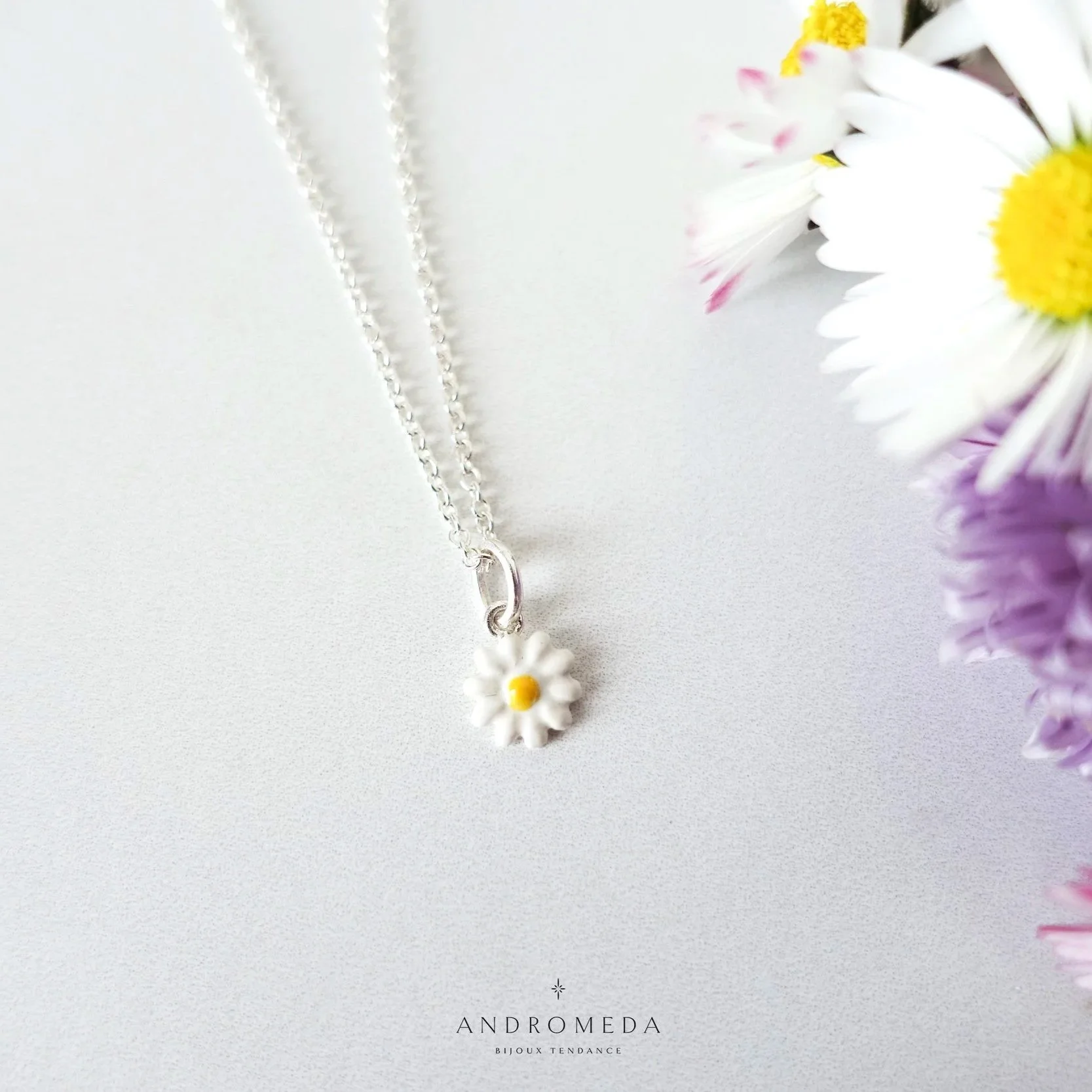 Collier fleuri minimaliste en 925 argent, pendentif en forme de marguerite // DAISY