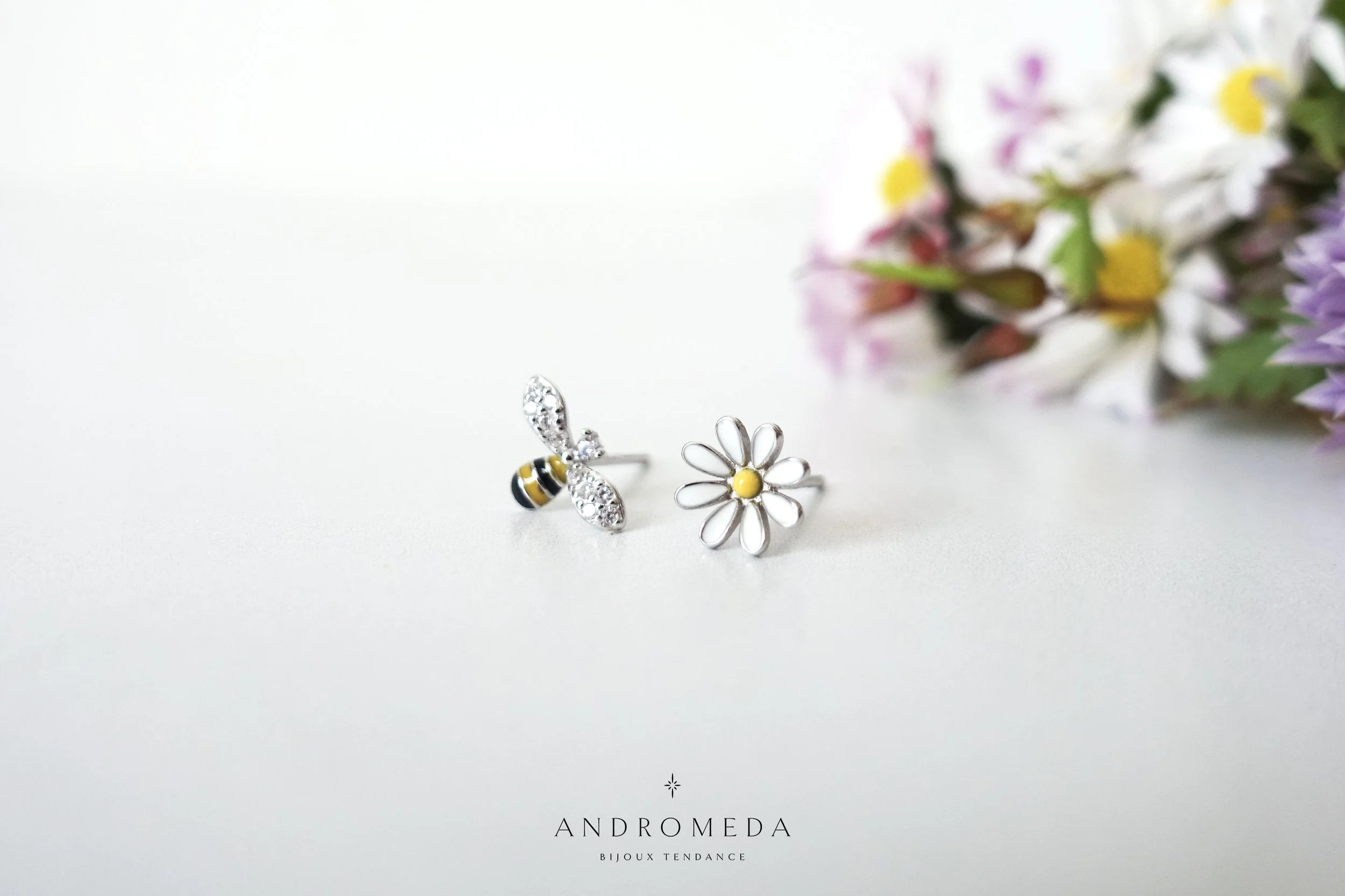 daisy bee earrings wildflowers AB.jpg
