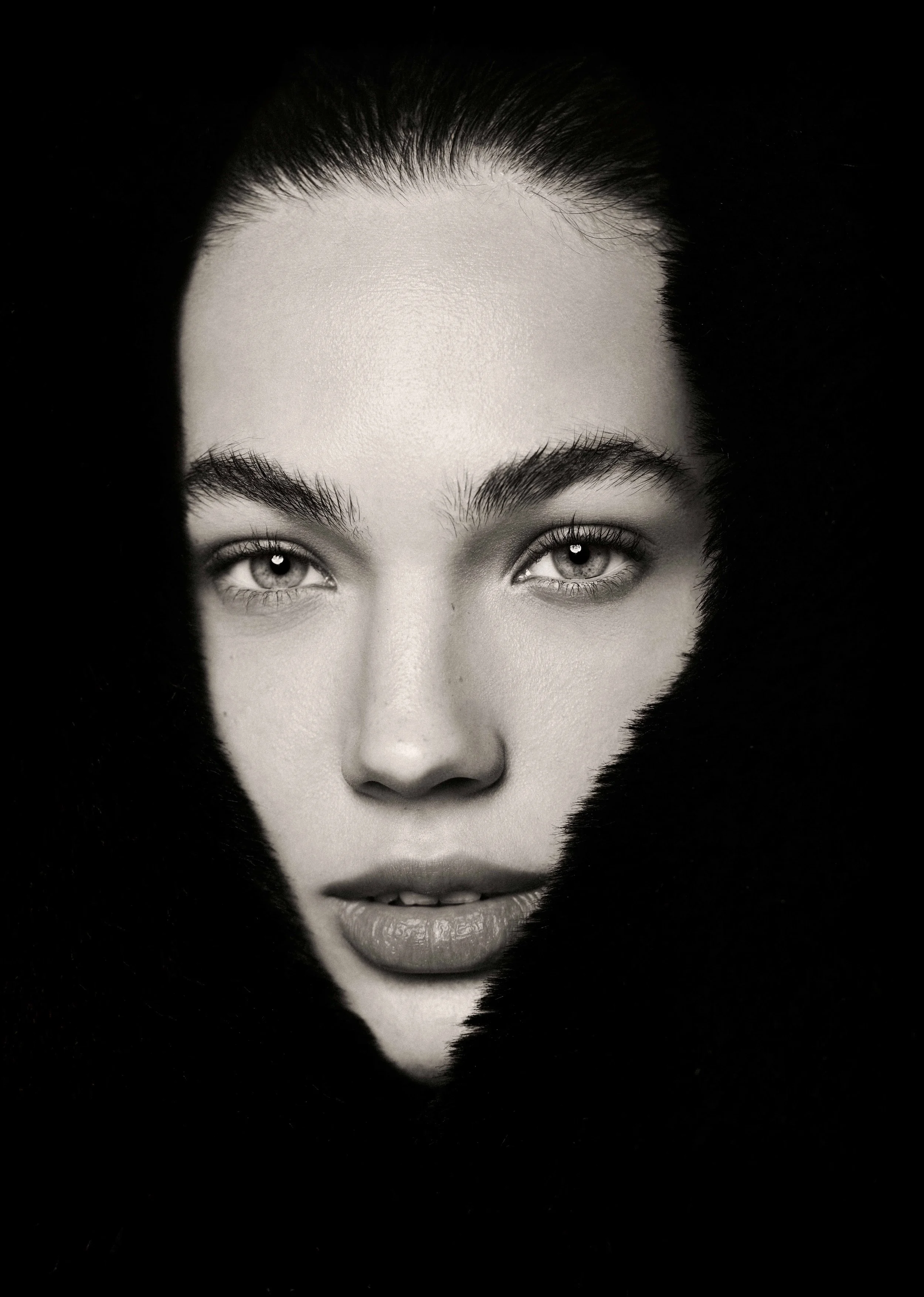 B&W