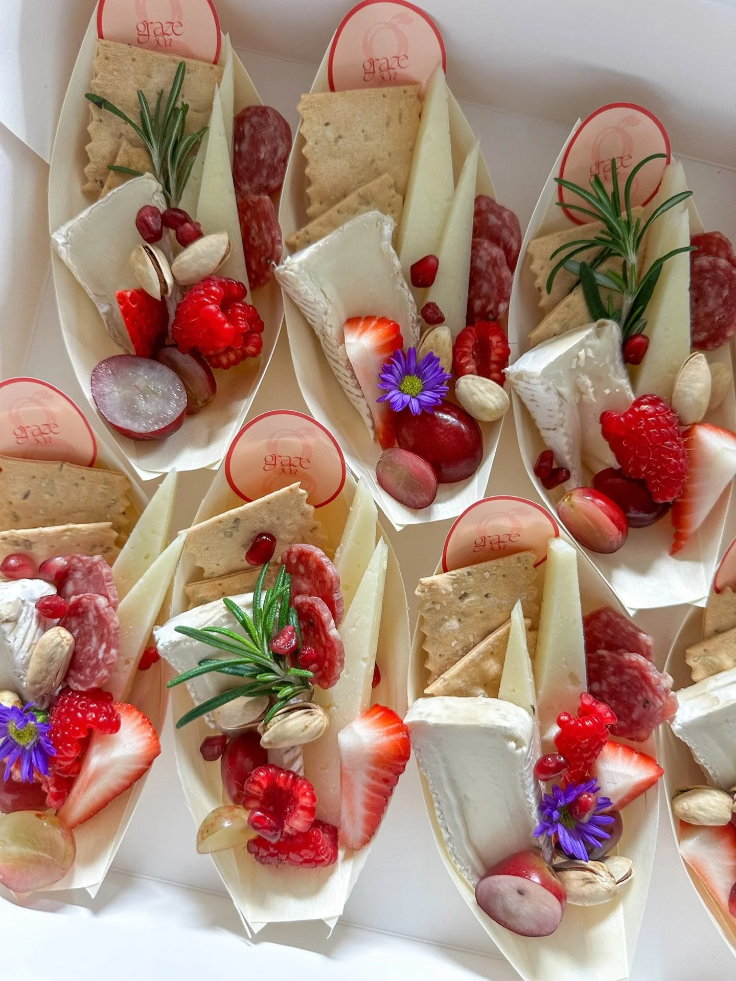 Perfectly portioned charcuterie boats ✨🧀