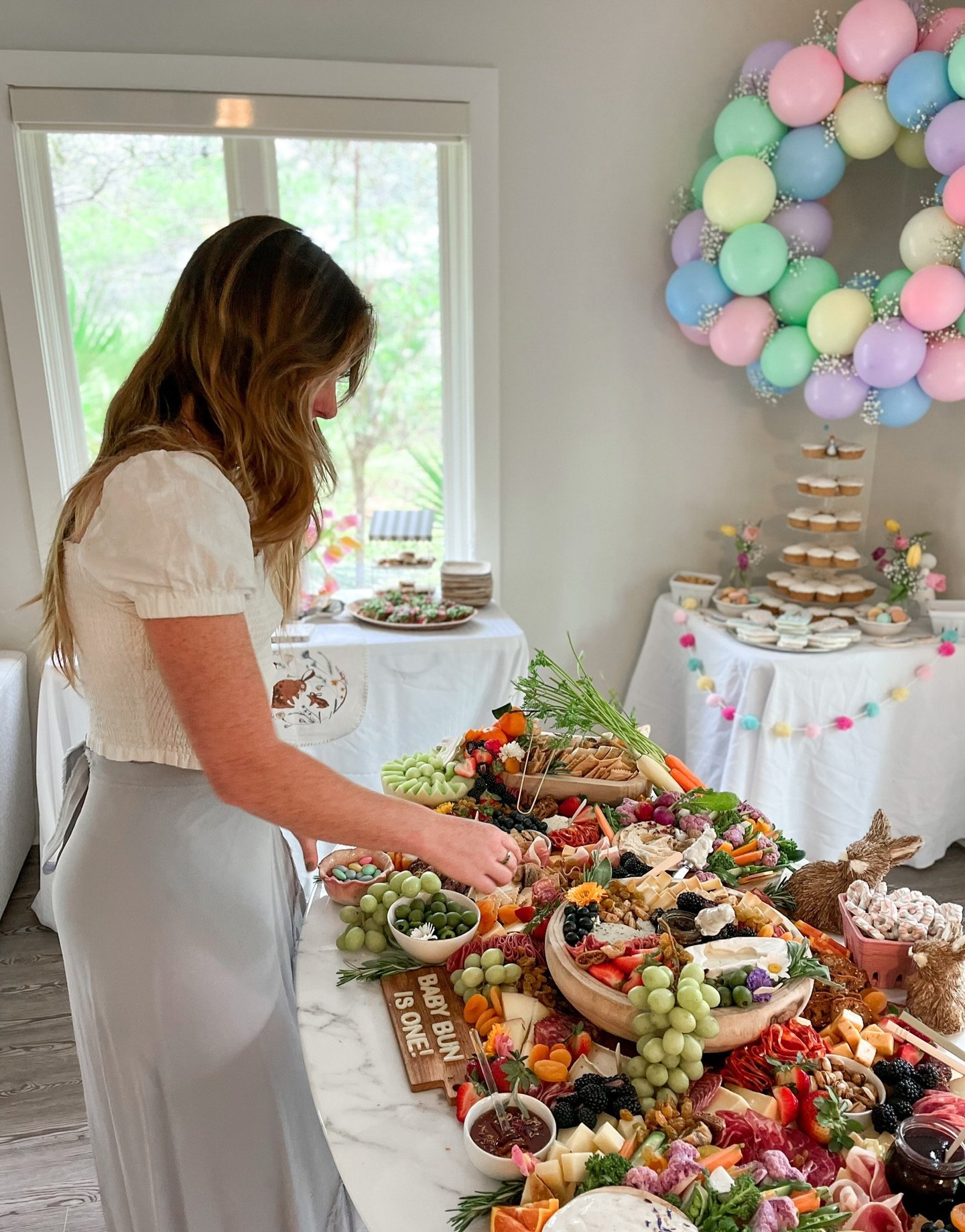 The Easter countdown is on 🌸 Throwing it back to this sweet baby shower spread 💕✨🧀