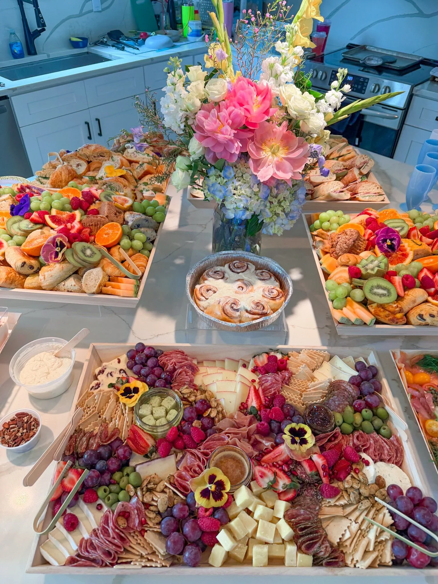 The dreamiest spread for a pre wedding celebration 🍊🫛🧀🍉