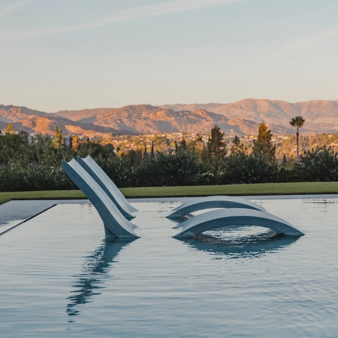 This is THE spot for this last February Friday in SoCal. Here's to a cool weekend in the pool.