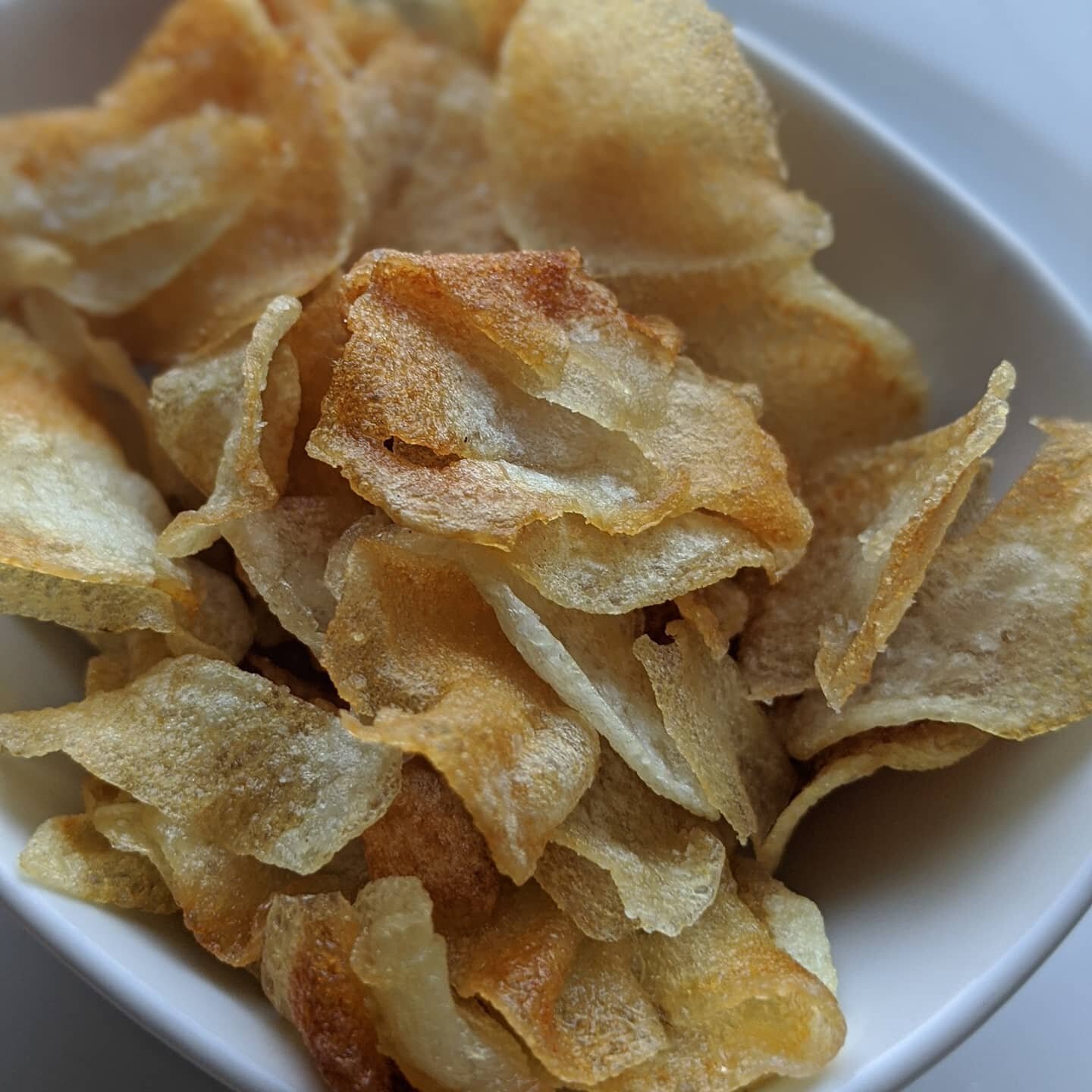 When your dad's a chef and you ask for #potato #chips ...
.
.
.
.
.
.
.
.
.
.
.
#lohudfood #cookingwithkids #westchesternymoms #westchesternyeats #pansearedsalmon #veganwestchester #glutenfreewestchesterny