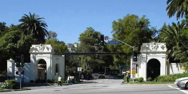 What Is the Platinum Triangle? Bel Air, Beverly Hills, and Holmby Hills Explained
