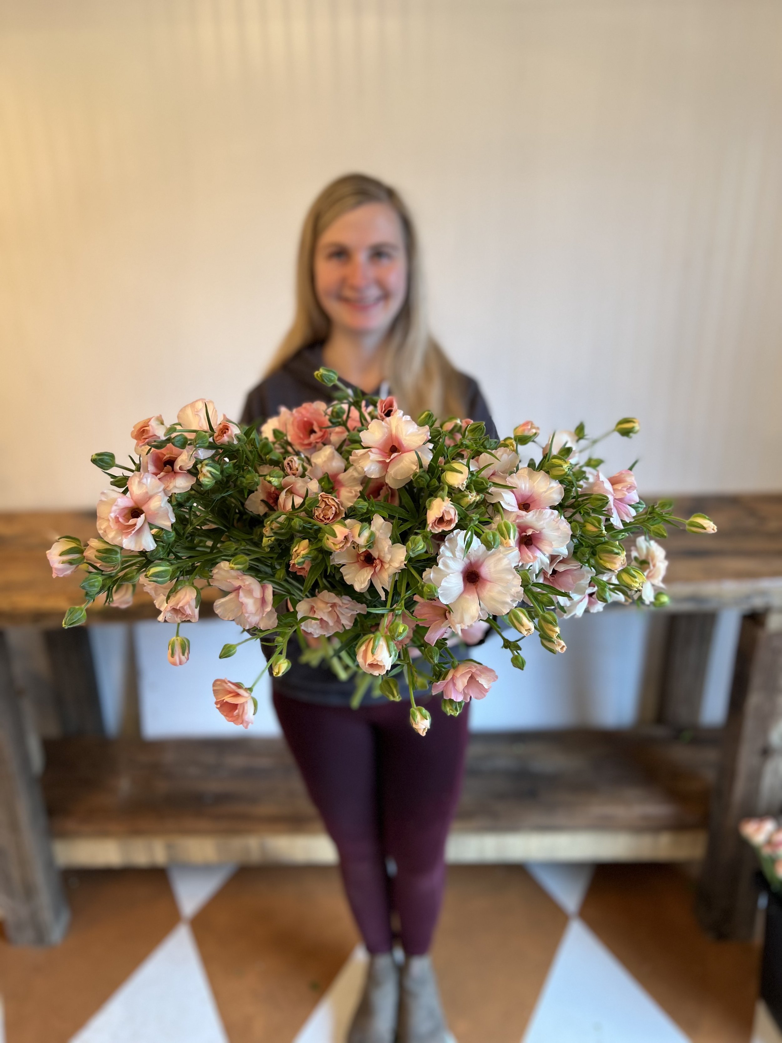 Backyard Blooms Northfork Flower Farm, Homegrown, organic flowers and  bouquets, Long Island