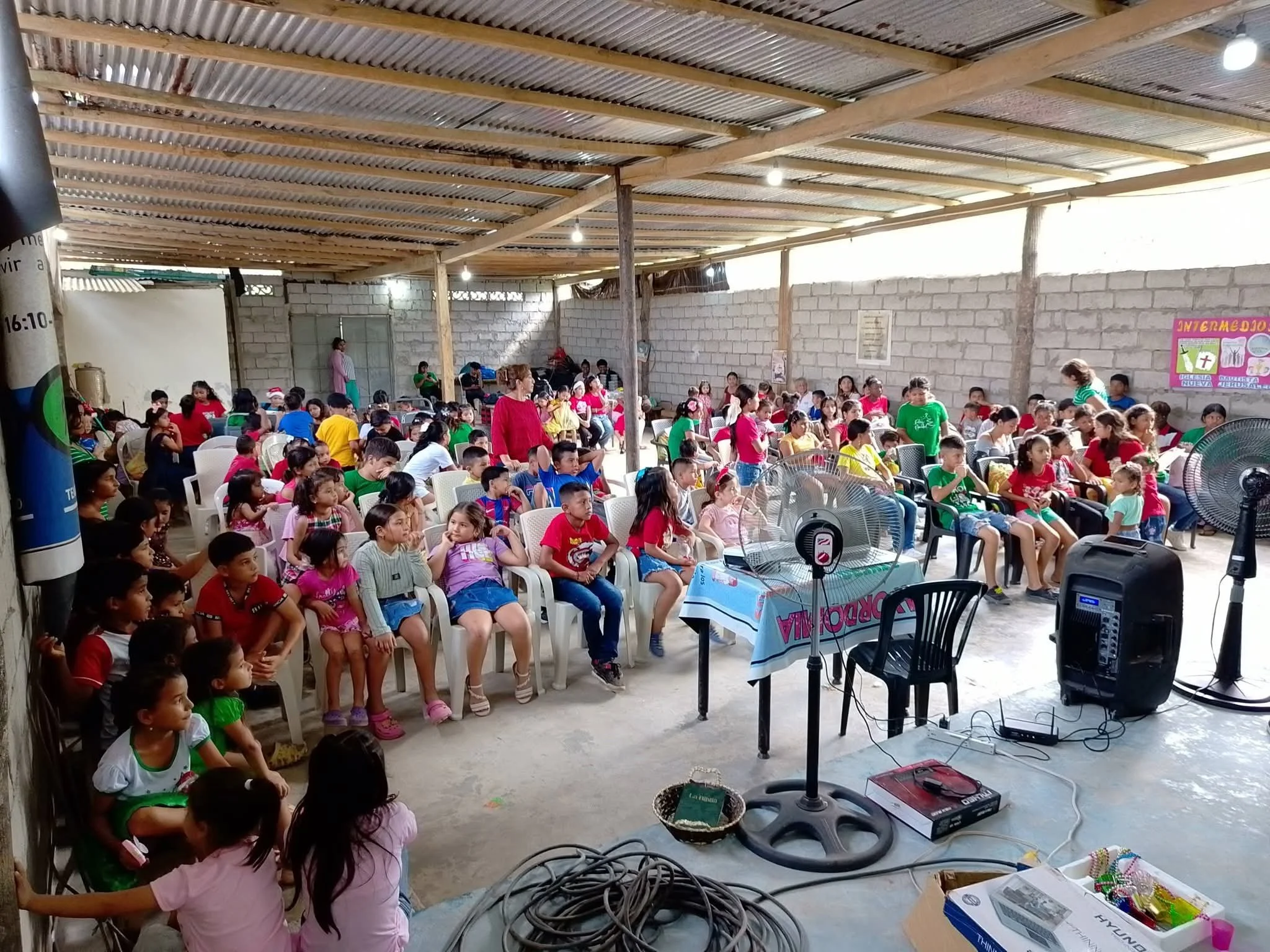 Barrio Lindo children ministry