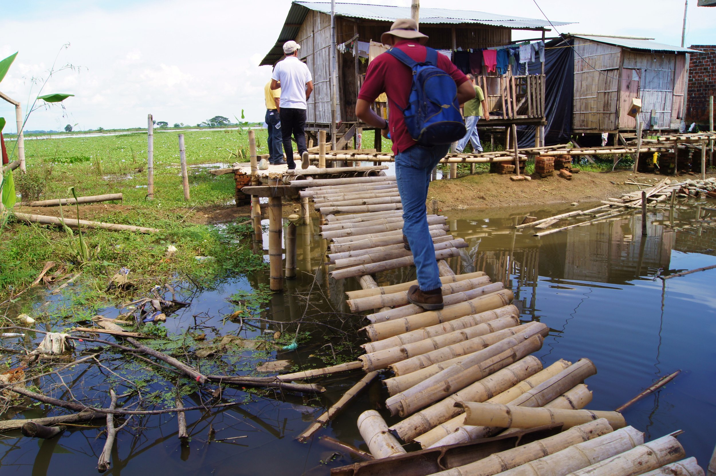 Disaster relief in Los Rios