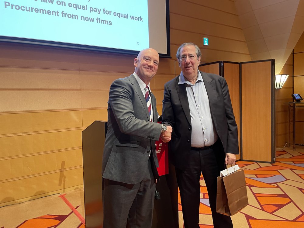  From left: Andy Conrad and&nbsp;Richard Katz pose for a photo at the ACCJ Financial Services Forum Committee event entitled&nbsp;Entrepreneurs vs. Corporate Giants: A Look Ahead at Japan’s Economic Future. 