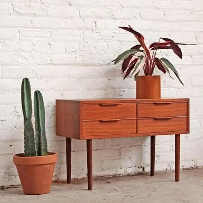 How To Pick The Perfect Vintage Pieces For Your Home The Good Trade